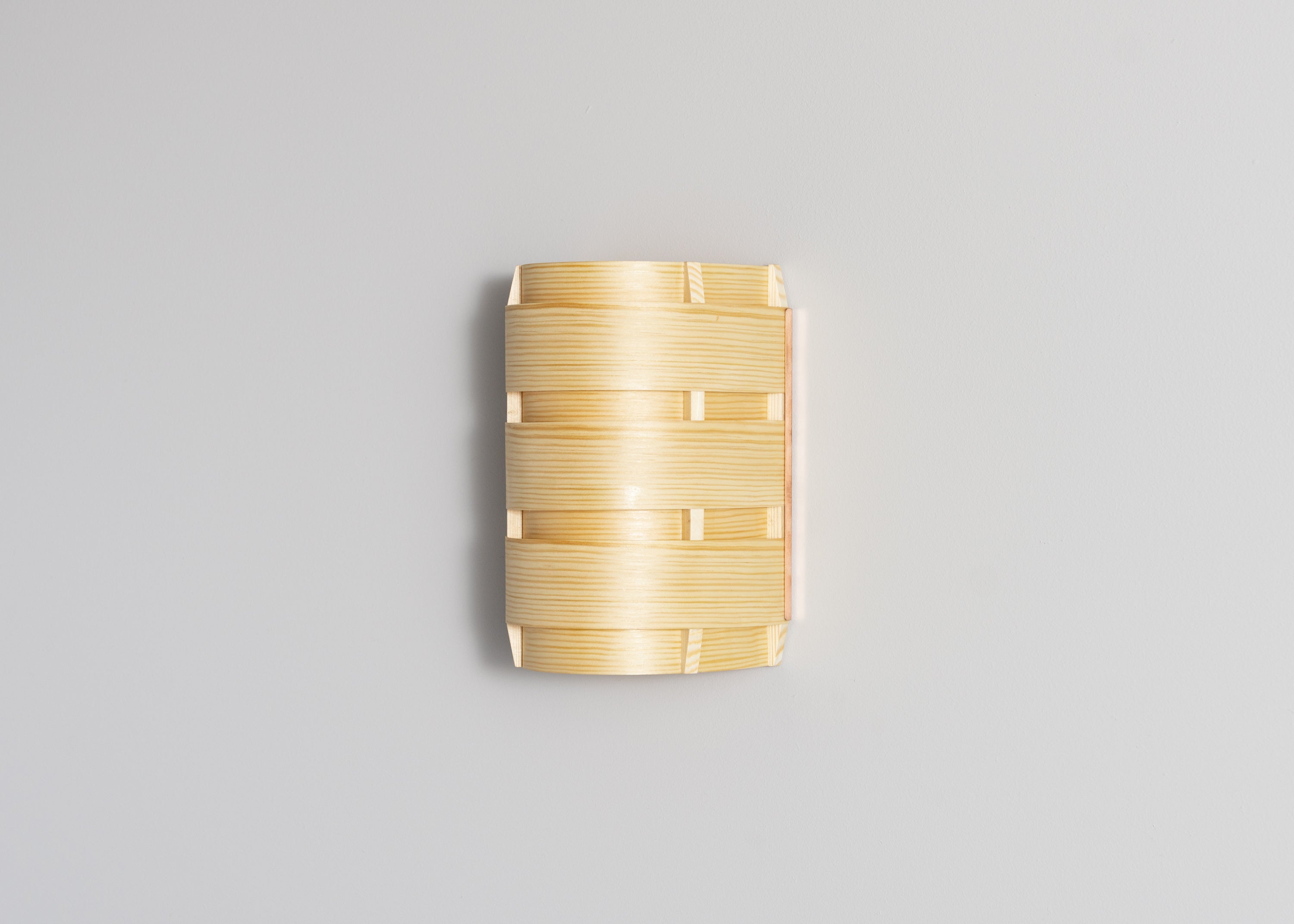 Vaarnii - 1004 Hans Wall Light