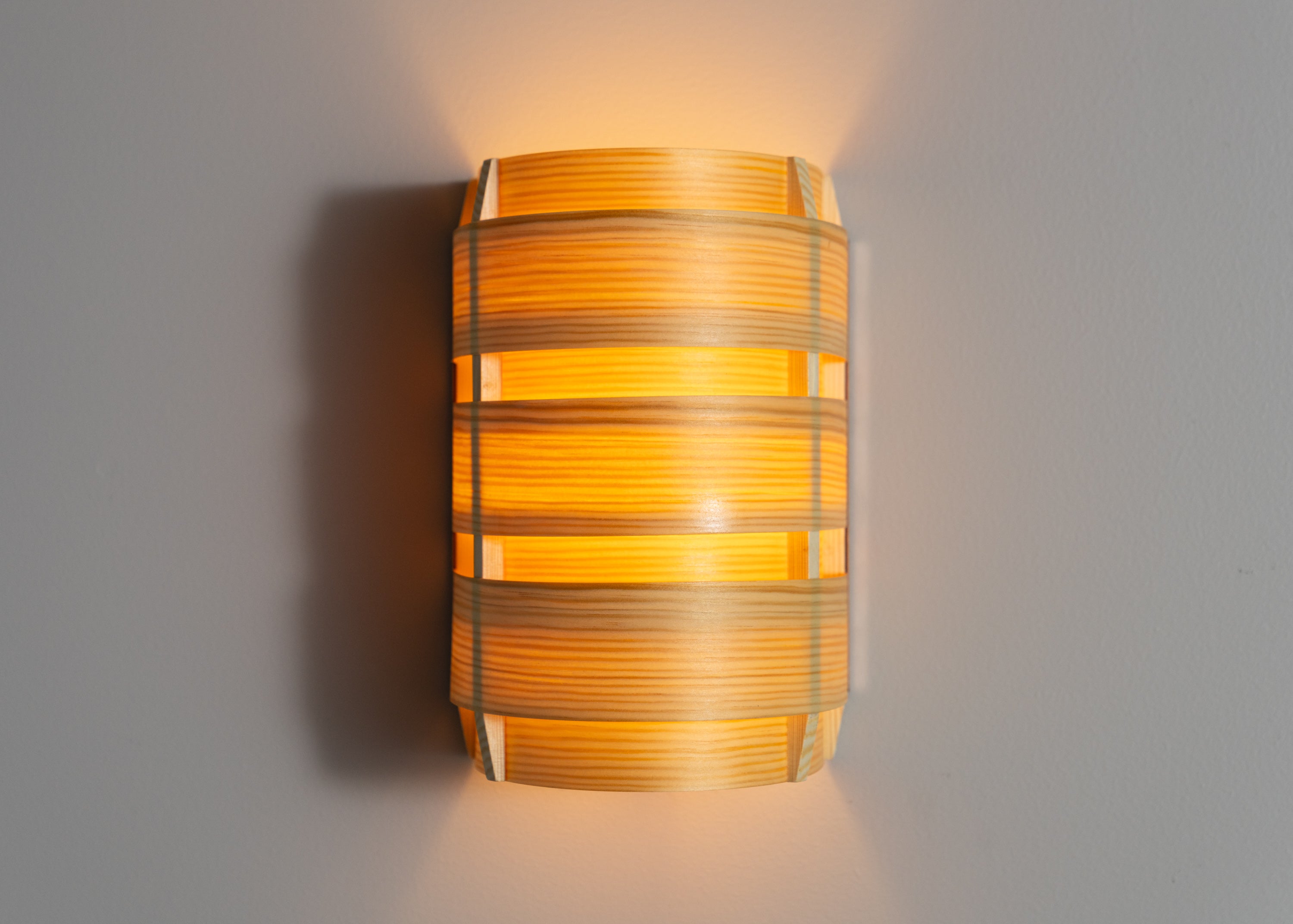 Vaarnii - 1004 Hans Wall Light