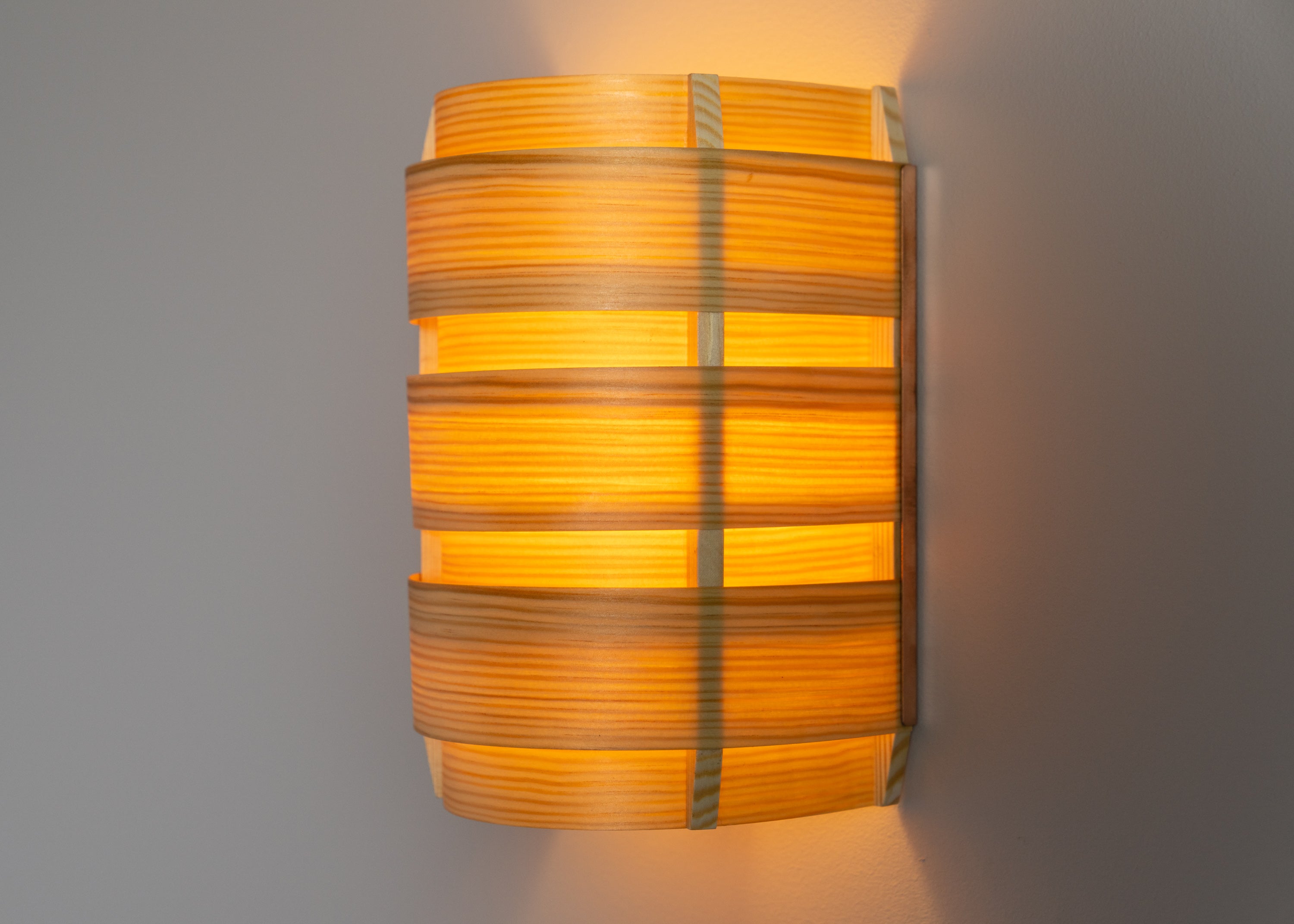 Vaarnii - 1004 Hans Wall Light