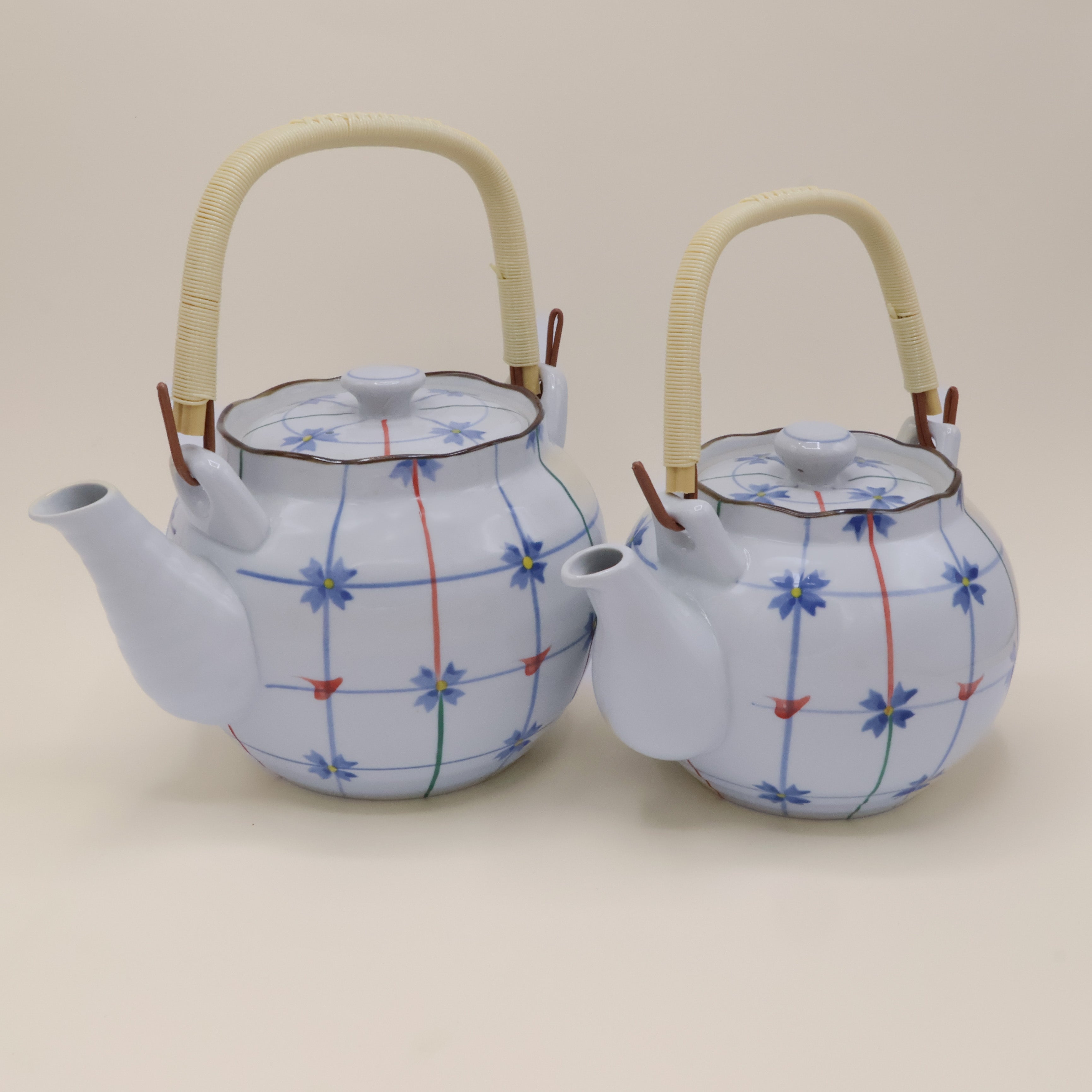 Ceramic teapot with flowers and stripes (2 sizes)