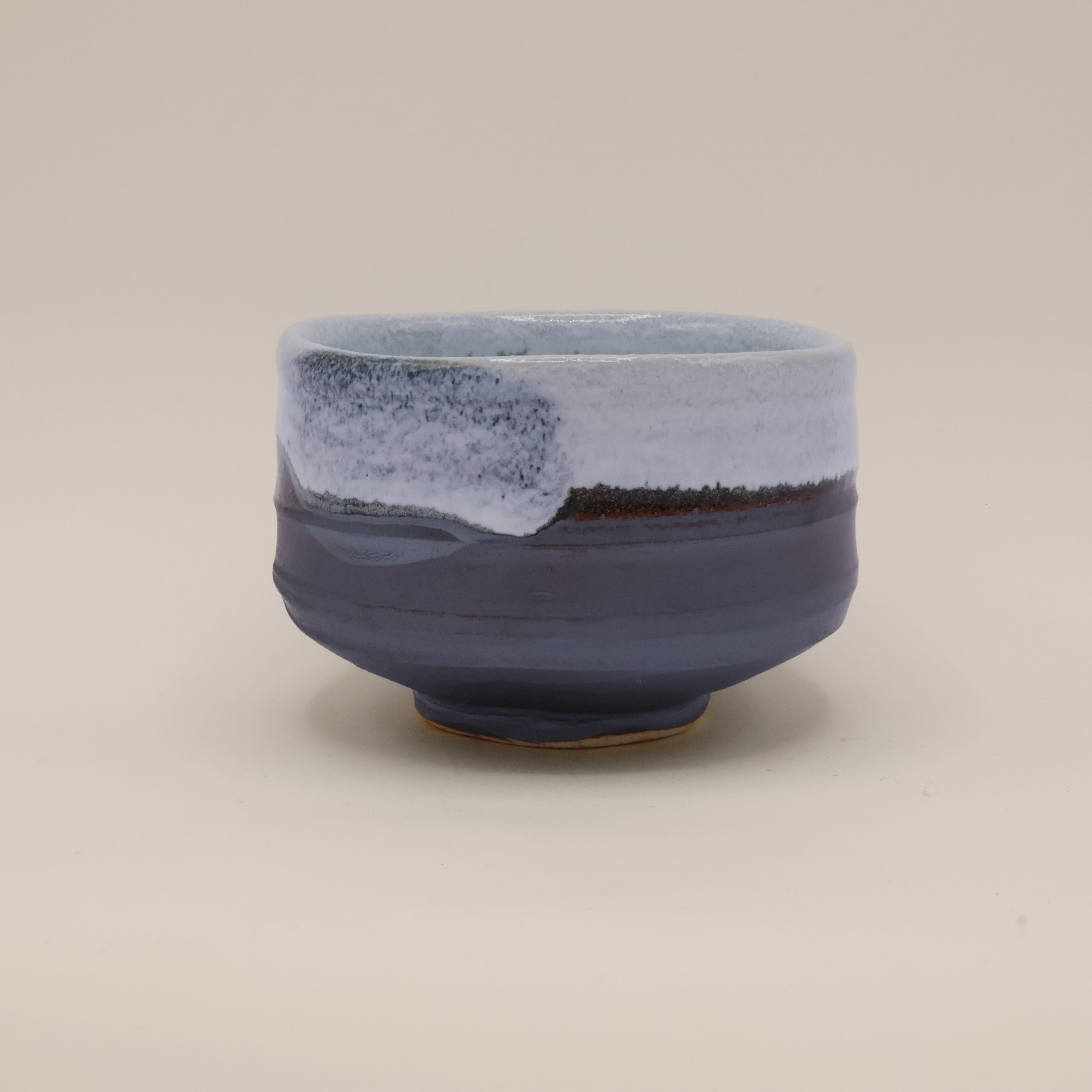 Matchakop - Metallisk look med lyseblå glasur