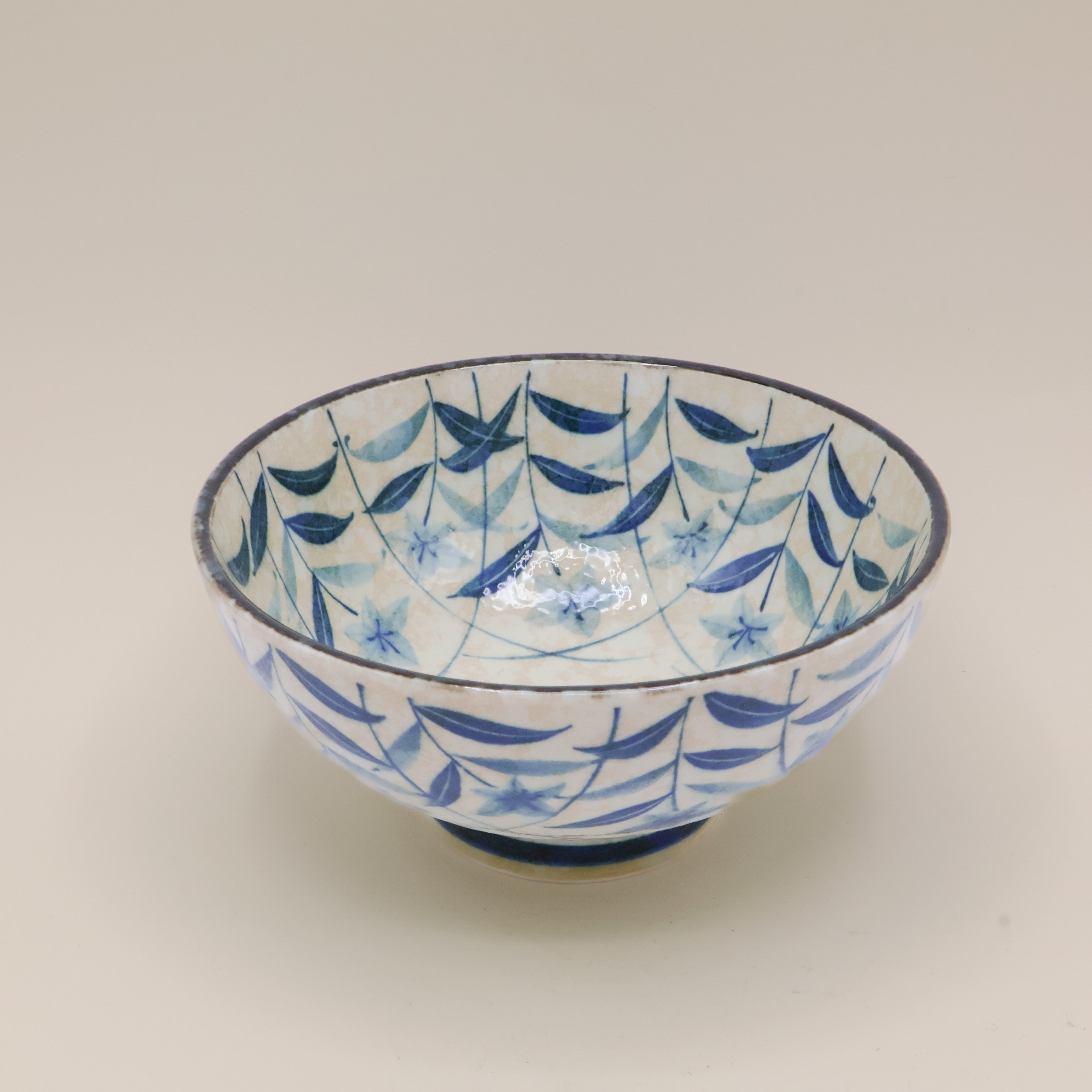 Noodle bowl with blue floral motif