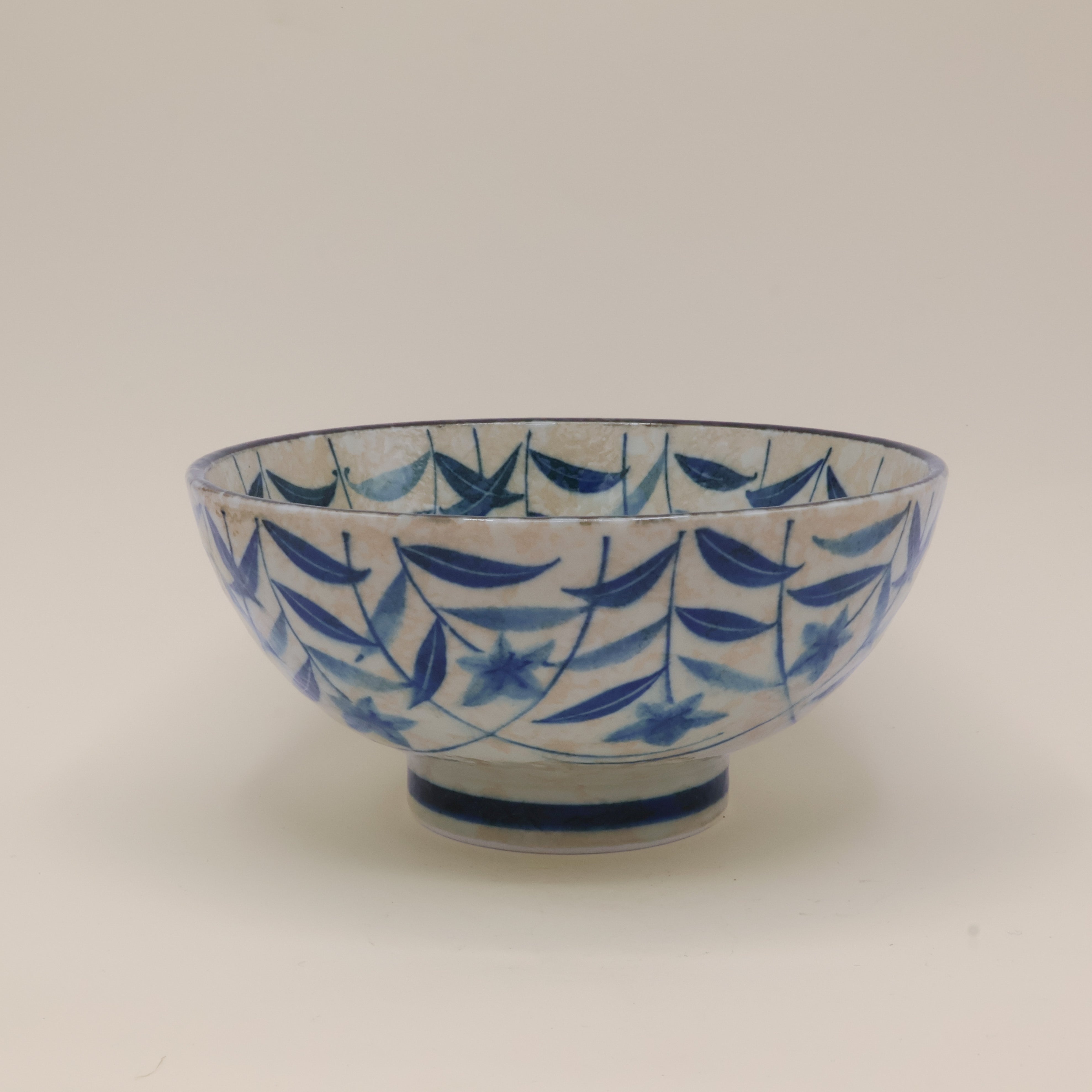 Noodle bowl with blue floral motif