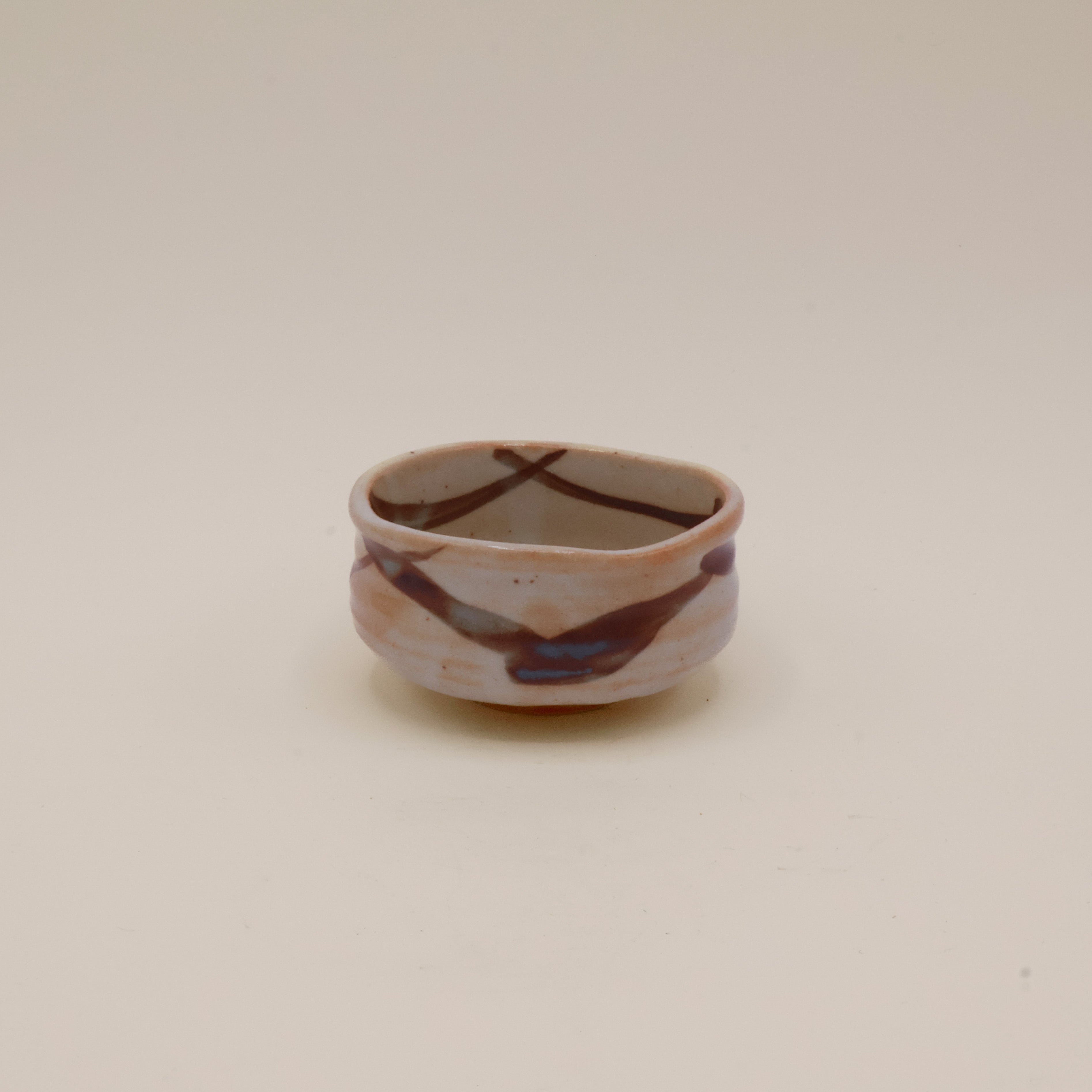 Matchakop - Lille, lav med brune penselstrøg