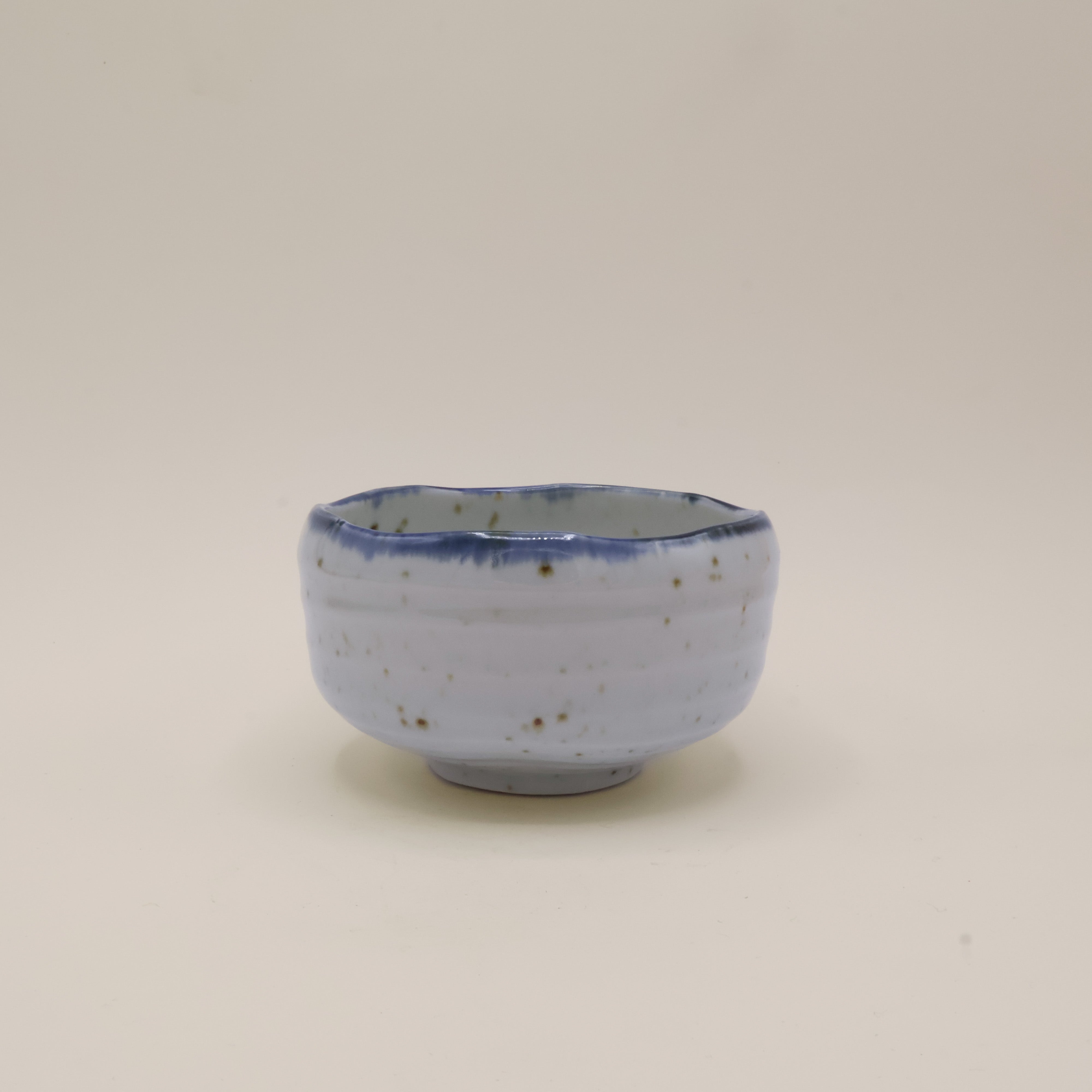 Matchakop - Lyseblå prikker