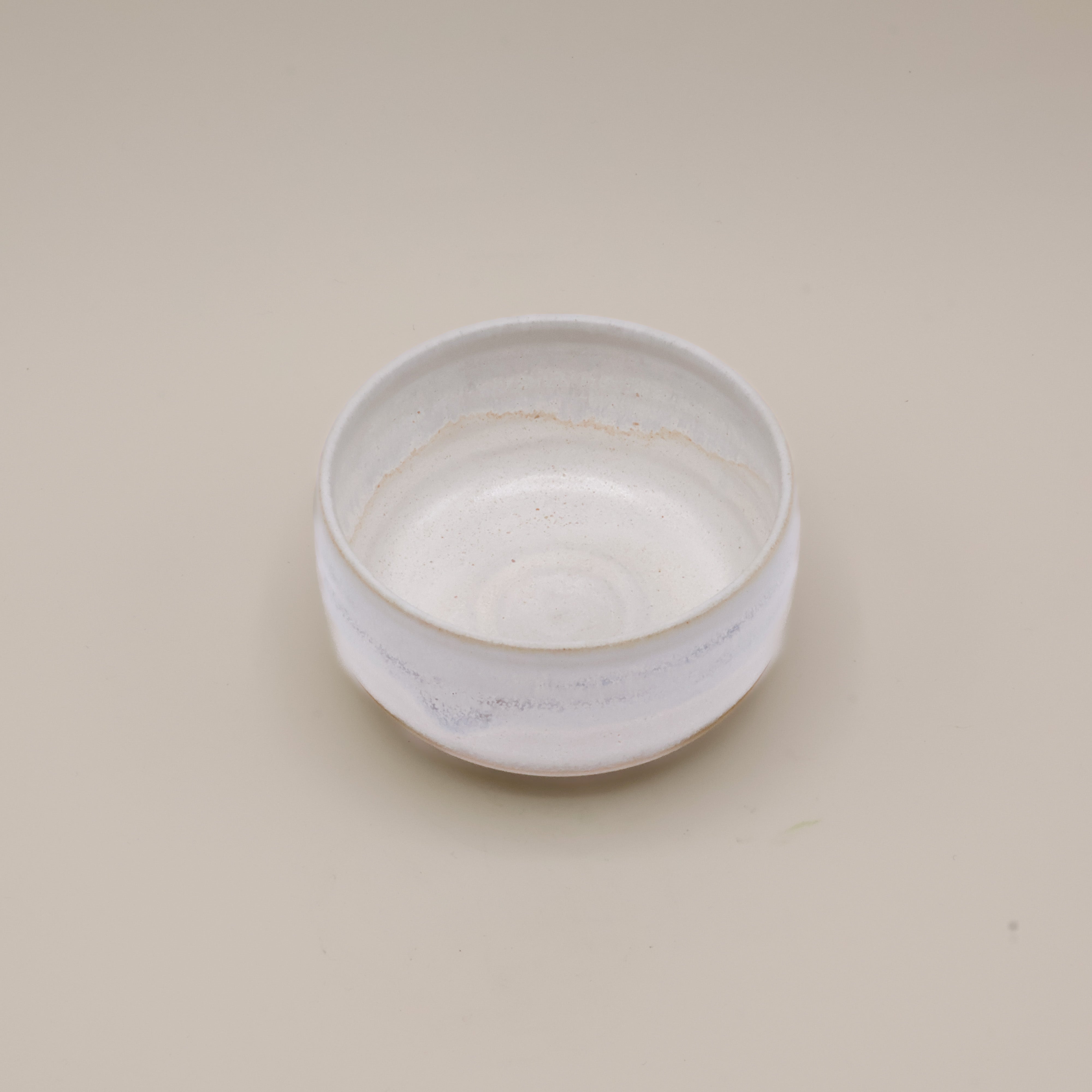 SHIRO - Signe Schmidt matcha cup/bowl in white with light blue tint