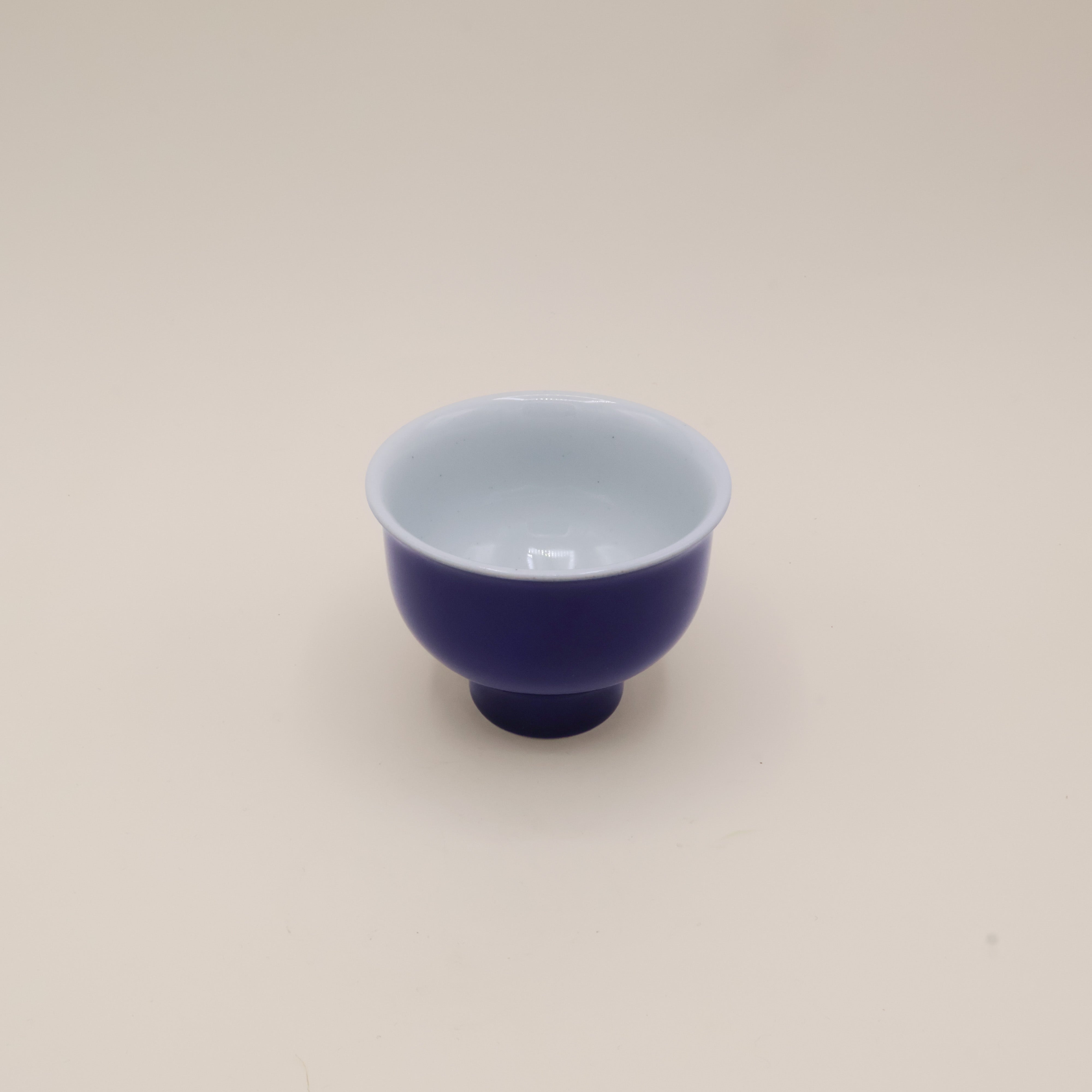 1616/ Arita Manz Contour kop