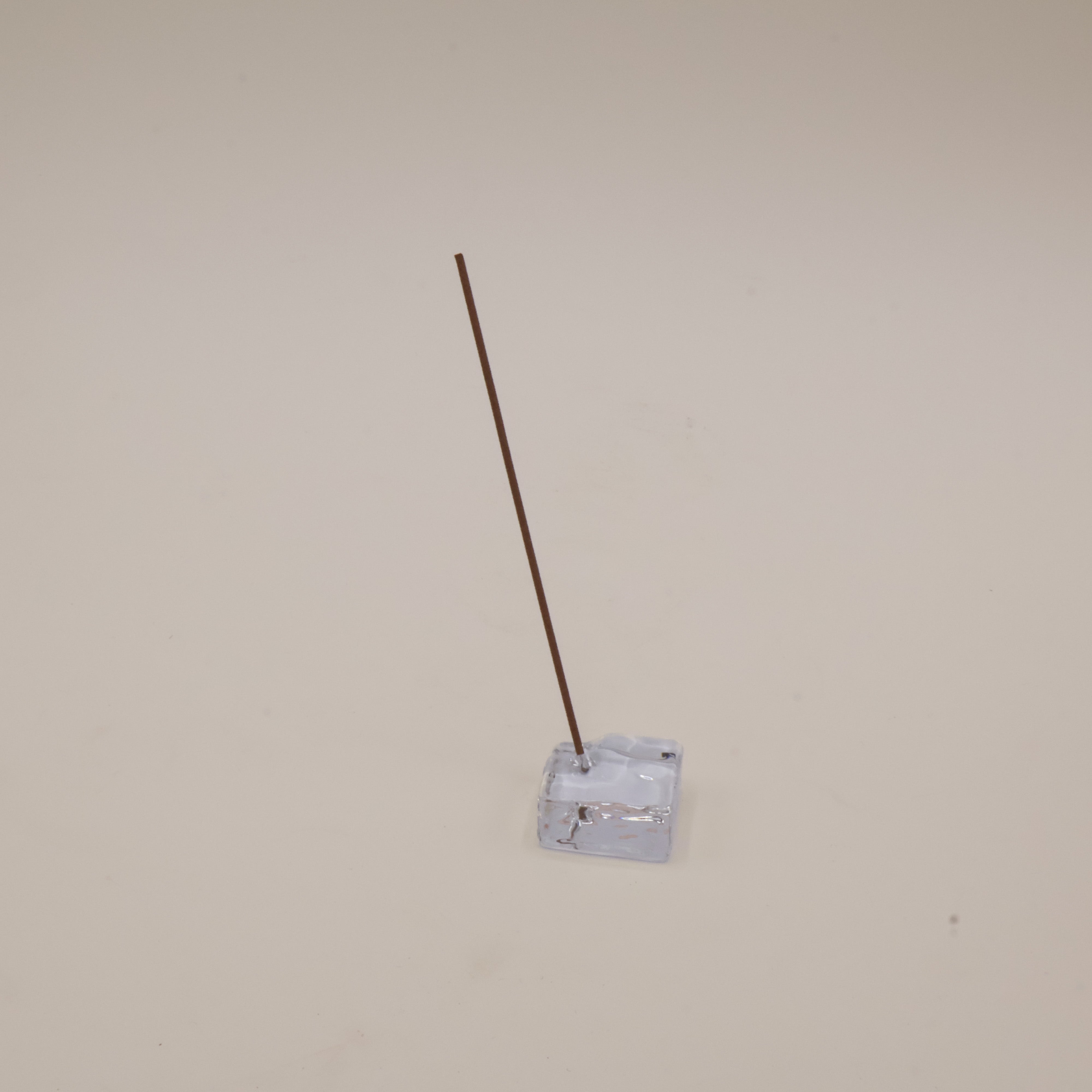 Holder til røgelse i klar glas