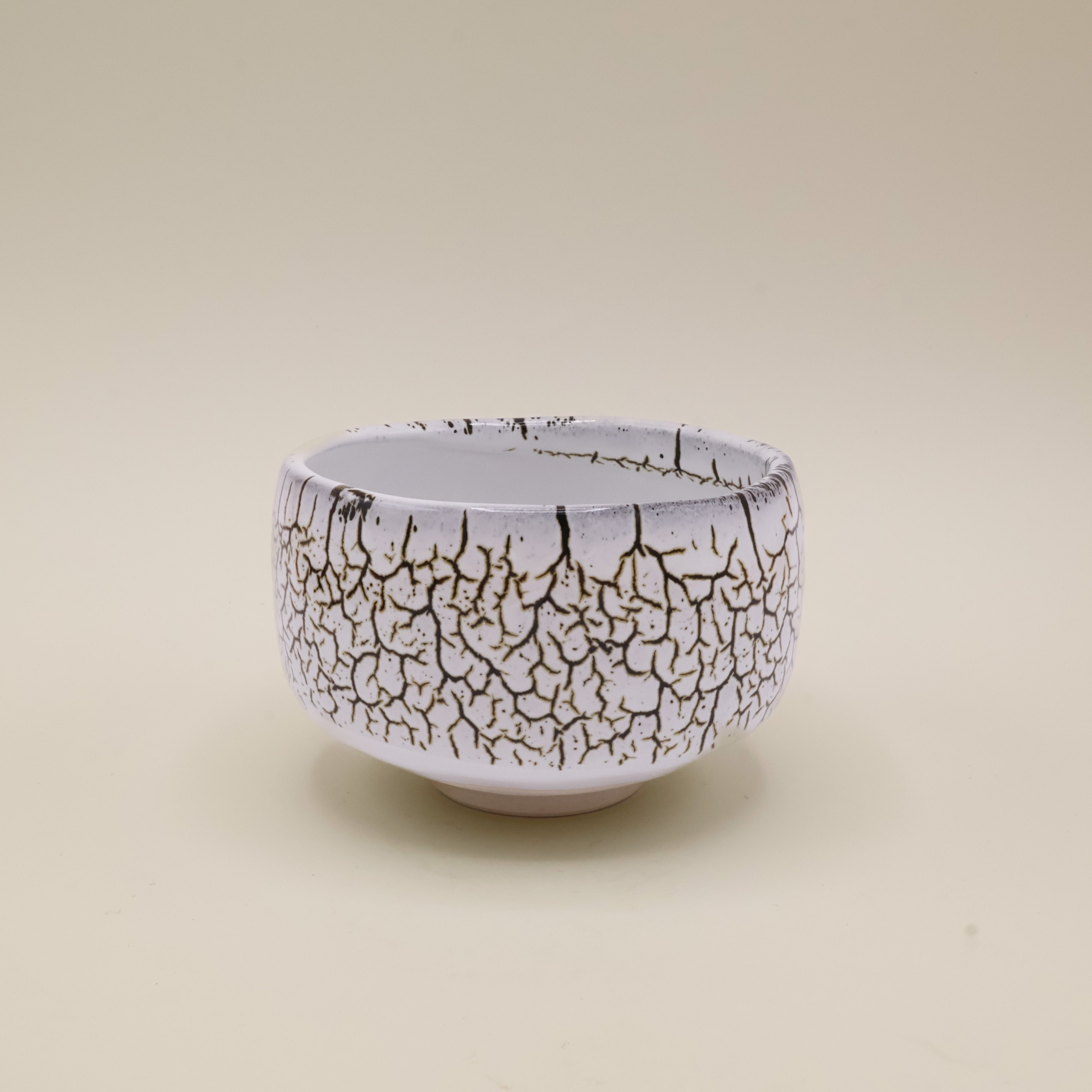 Matcha cup - White with black crackle
