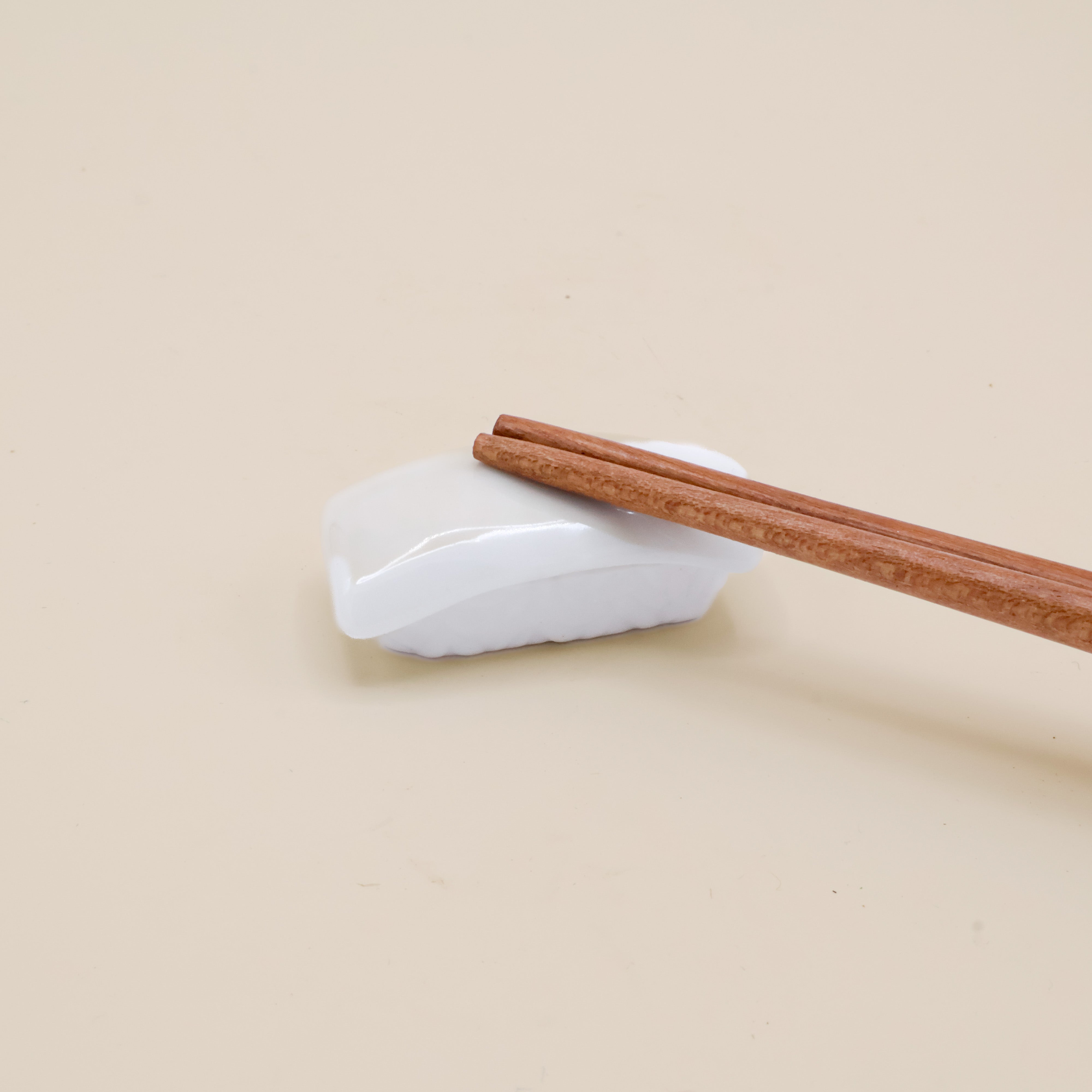 Chopstick holder - White fish