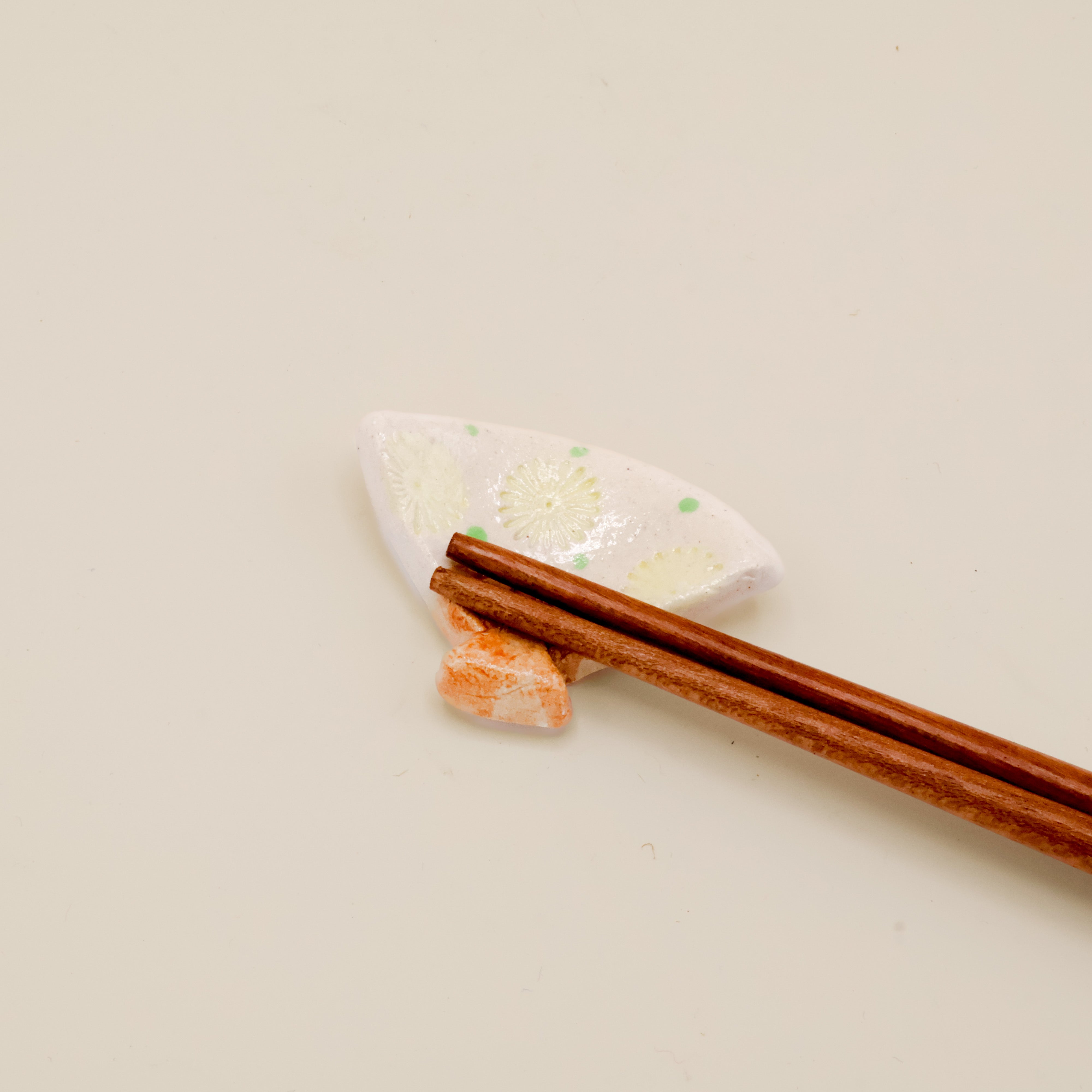 Chopstick holder - Fan with yellow flowers