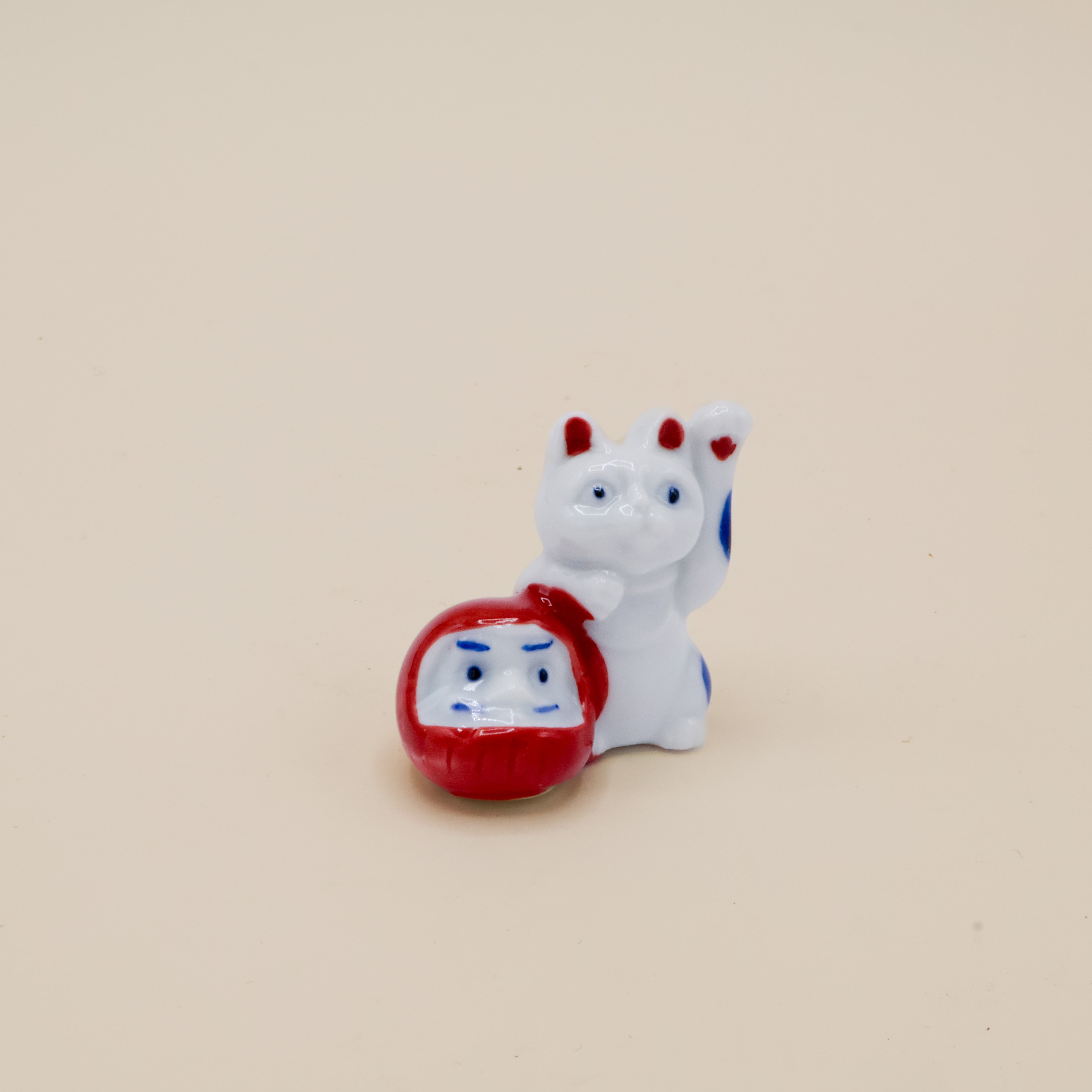 Chopstick holder - Daruma and cat