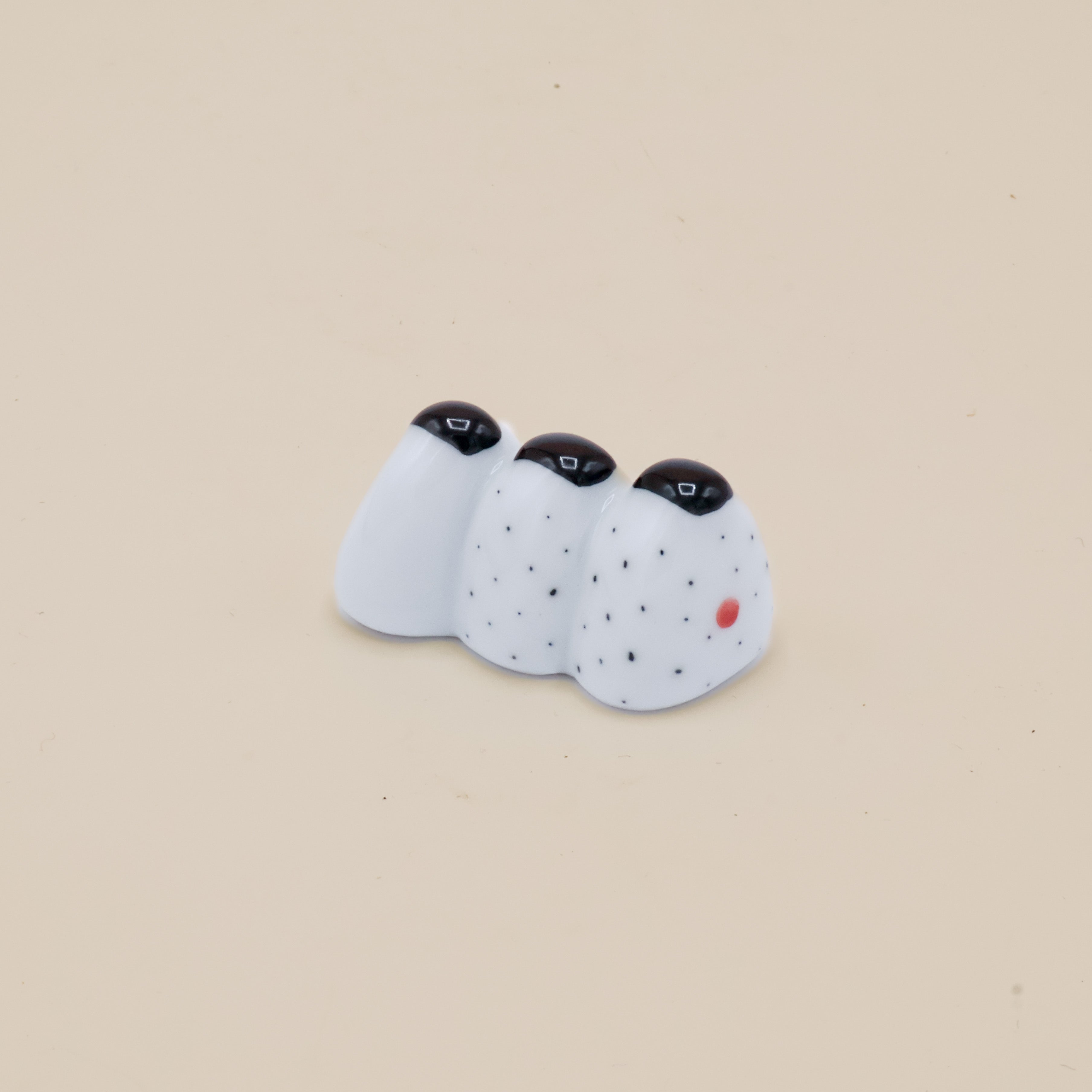 Chopstick holder - 3 onigiri in a row