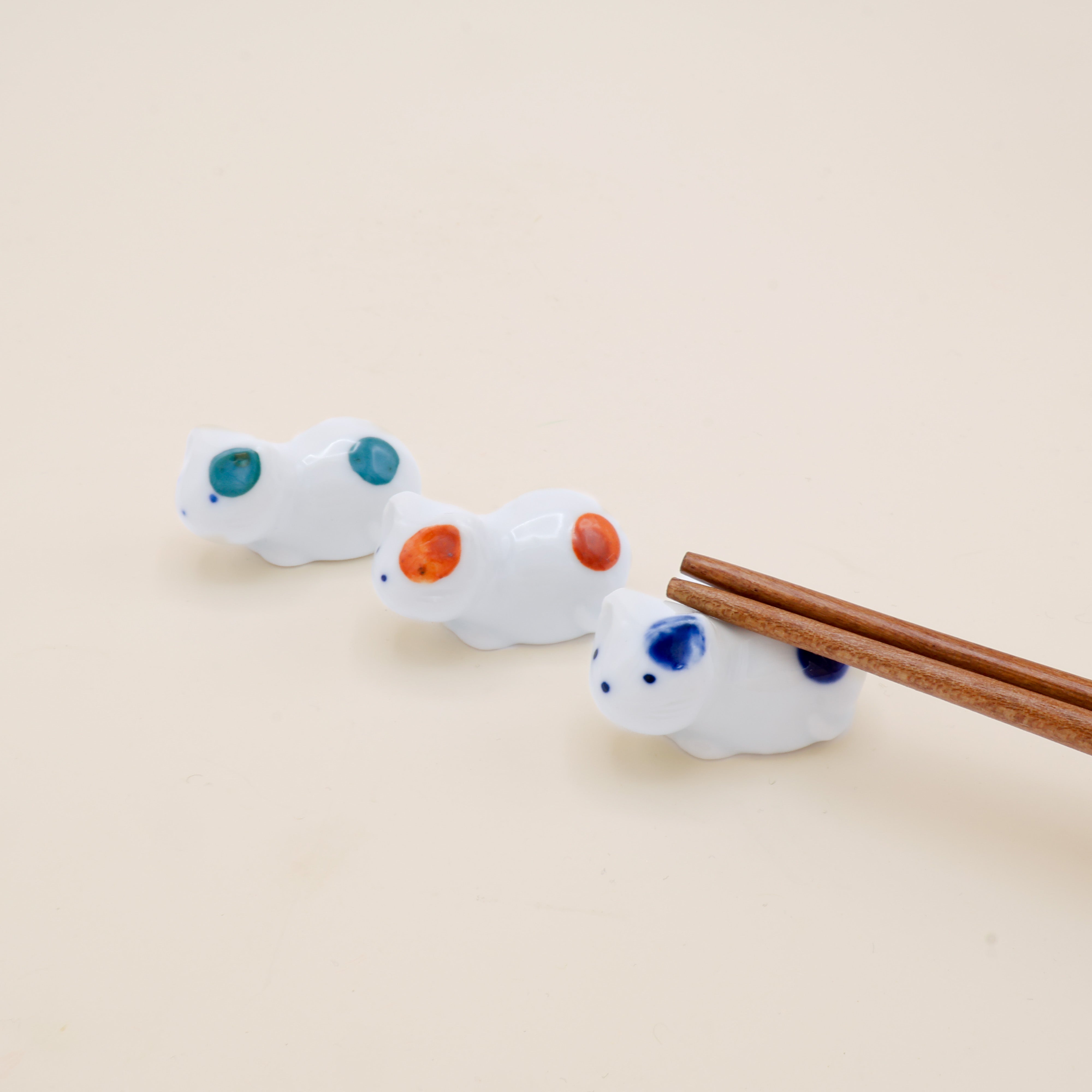 Chopstick holder - cat with spots (several variants)