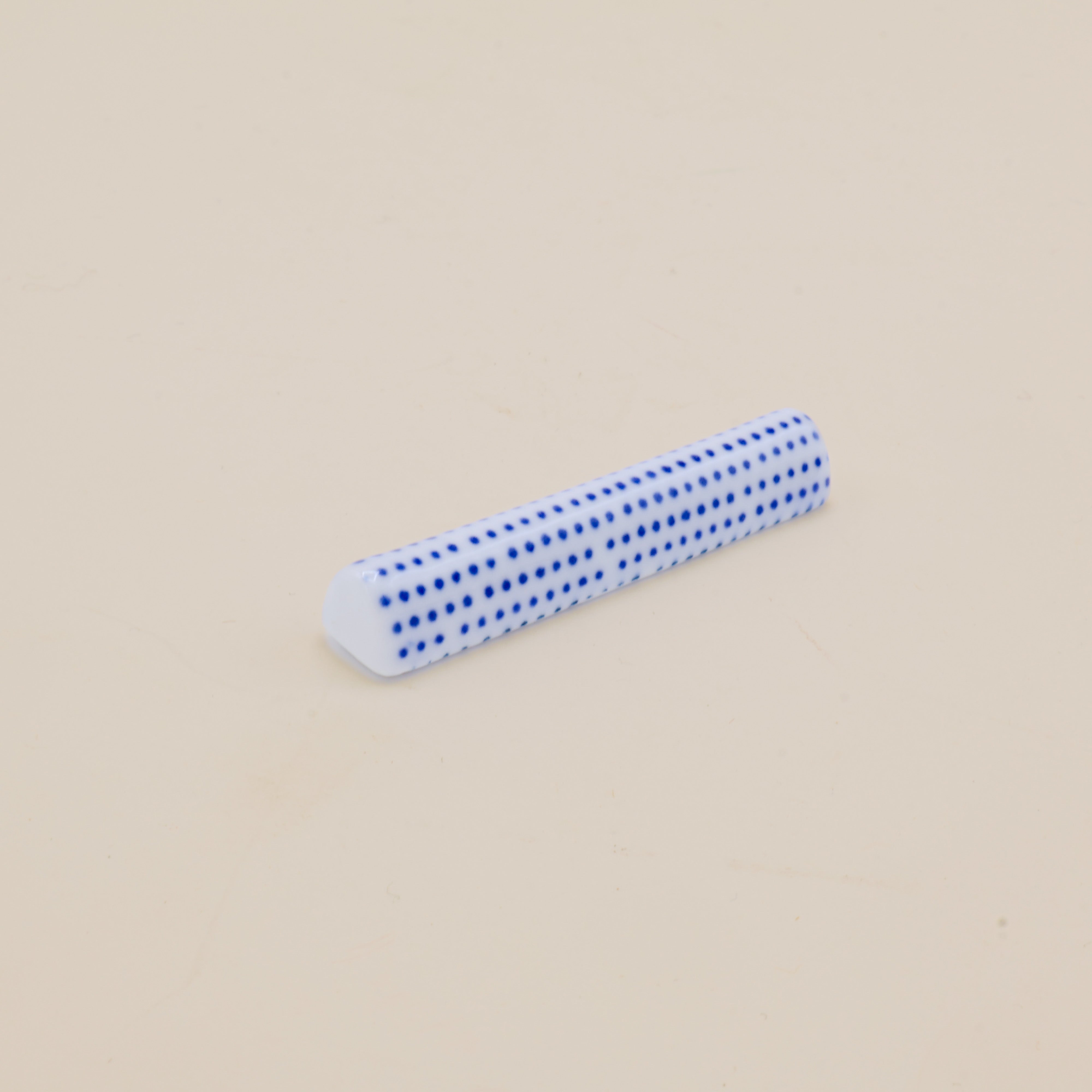 Chopstick holder - White with blue details