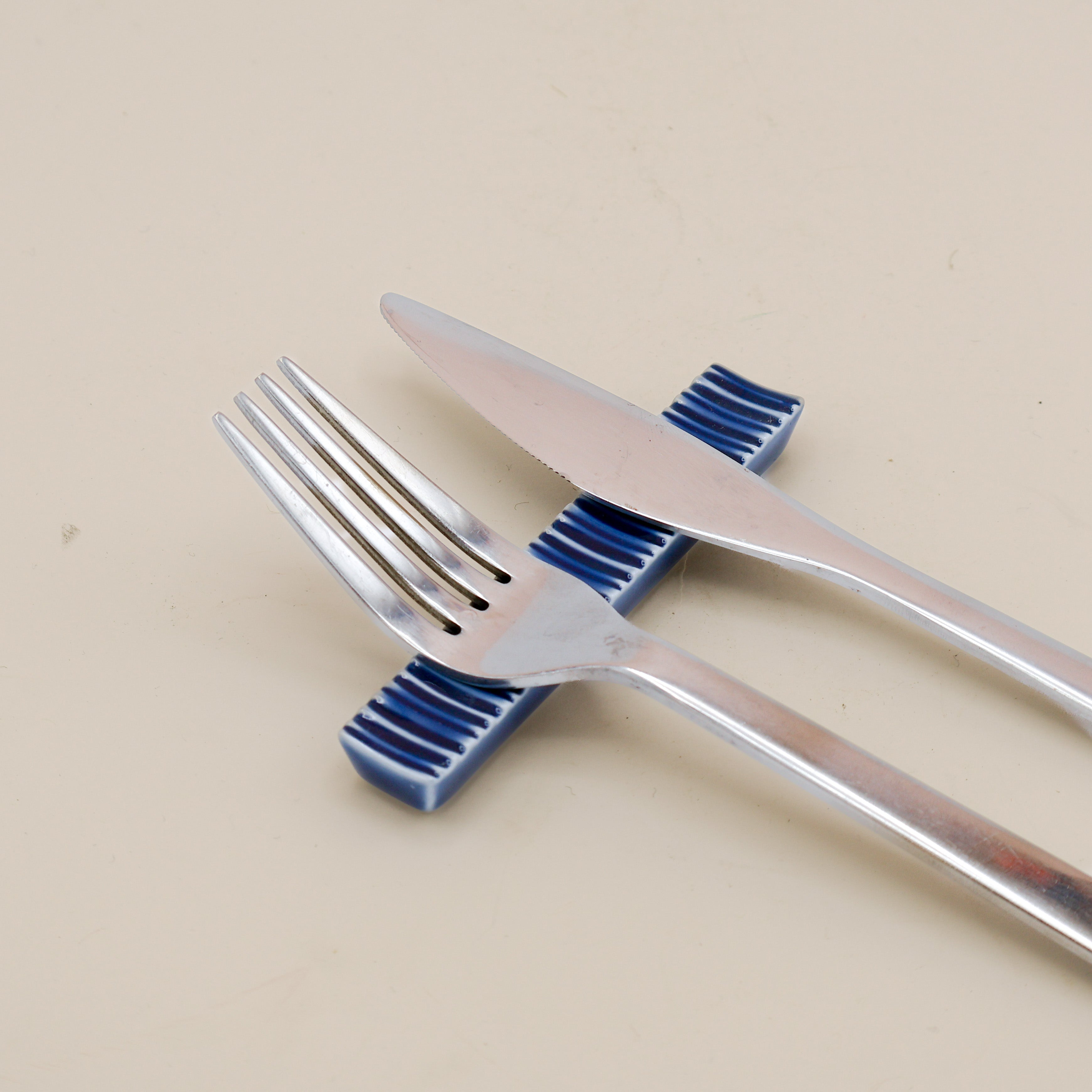 Bestikholder - Riller / Mørkeblå