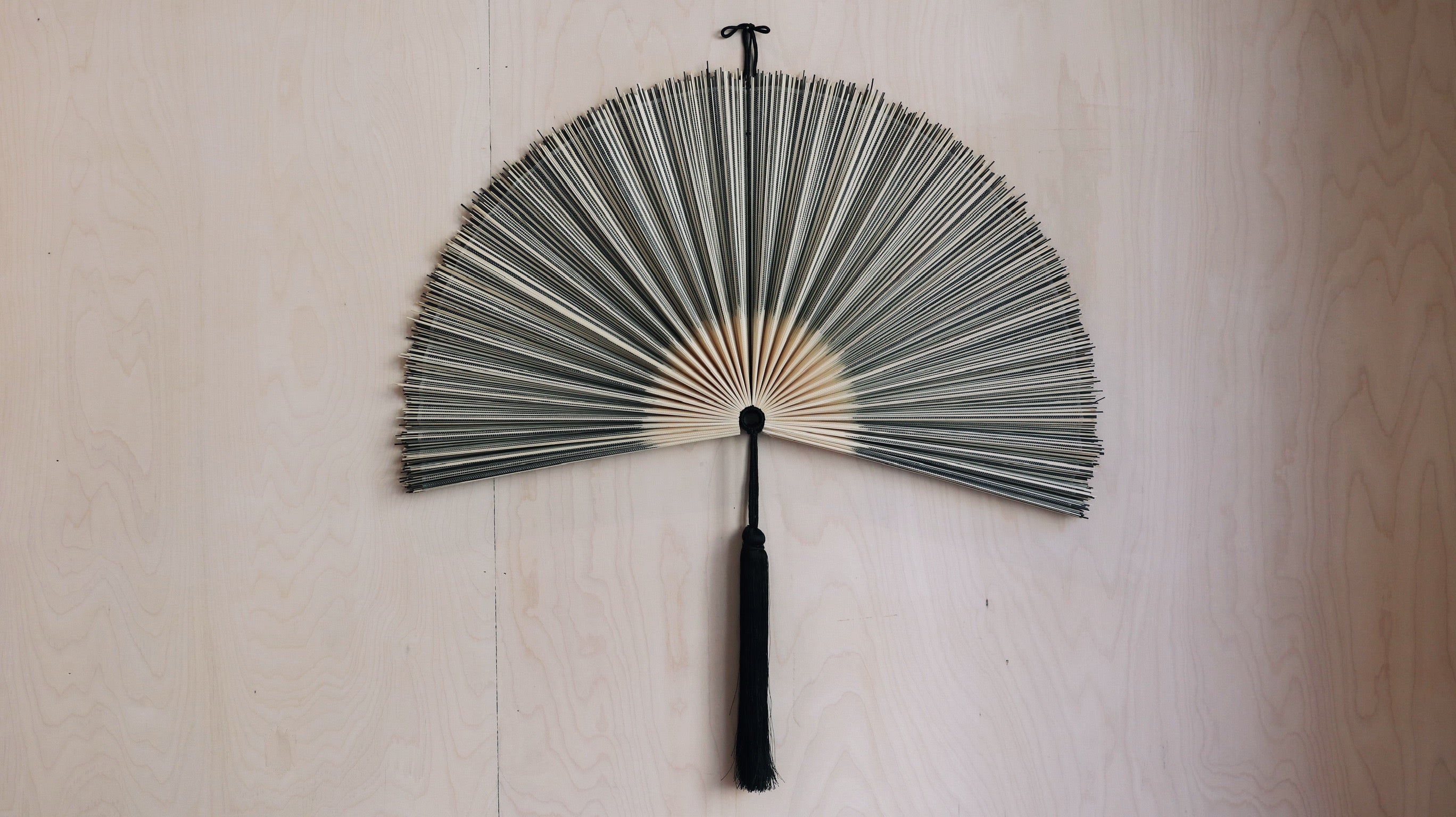 Yume fan - Natural and blue-grey
