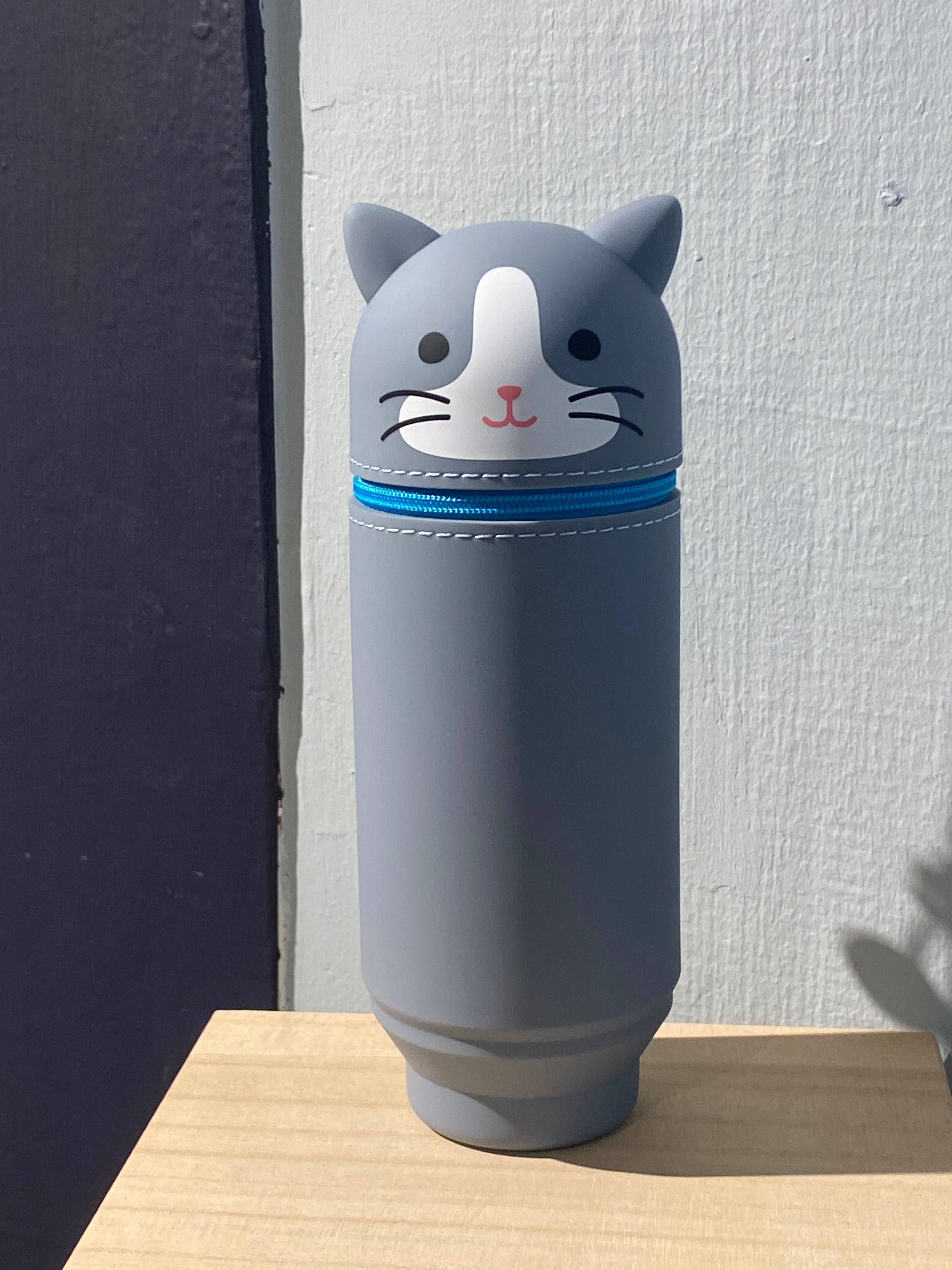 Pen houses with different animals