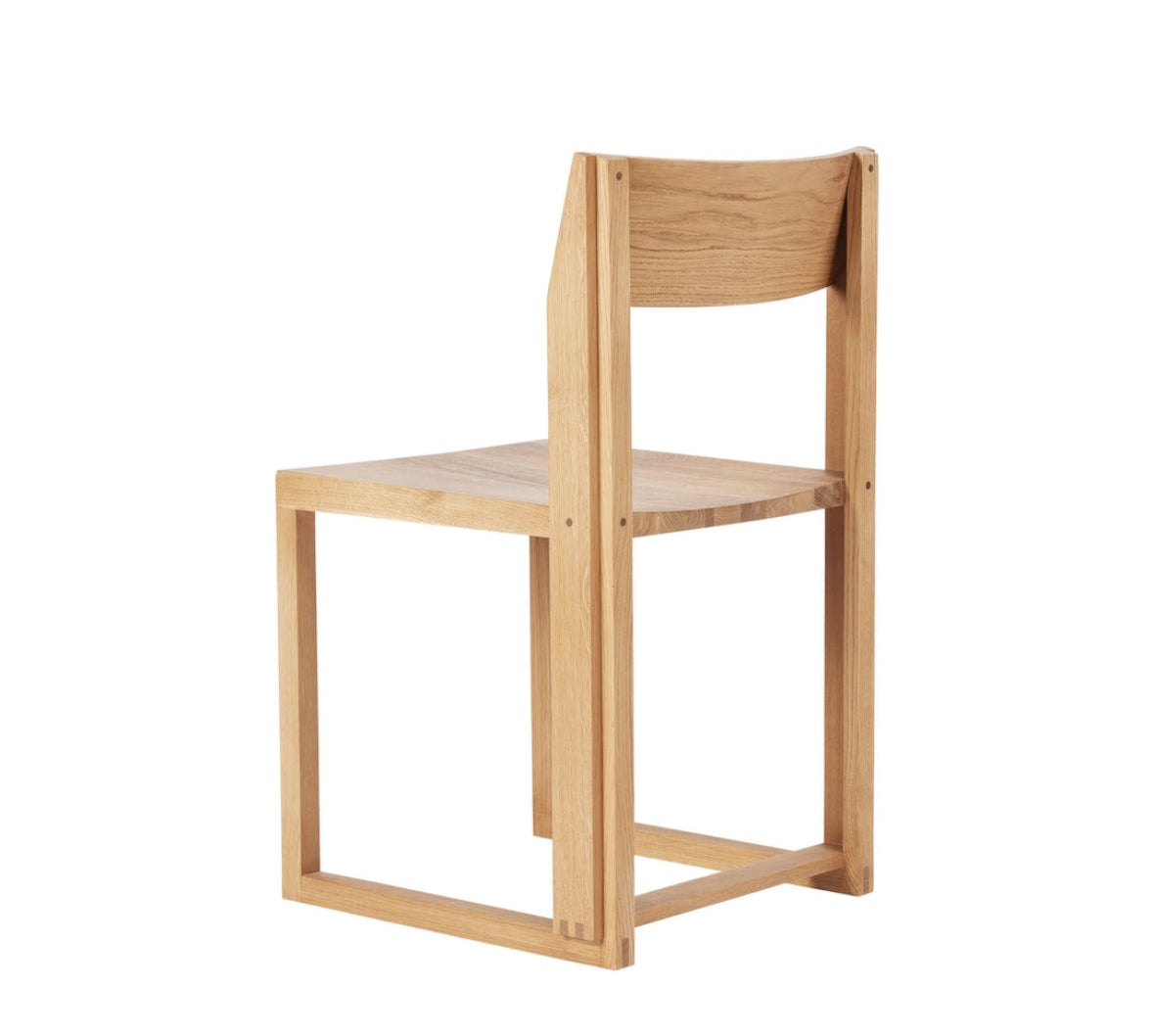 Kristina Dam: Outline chair