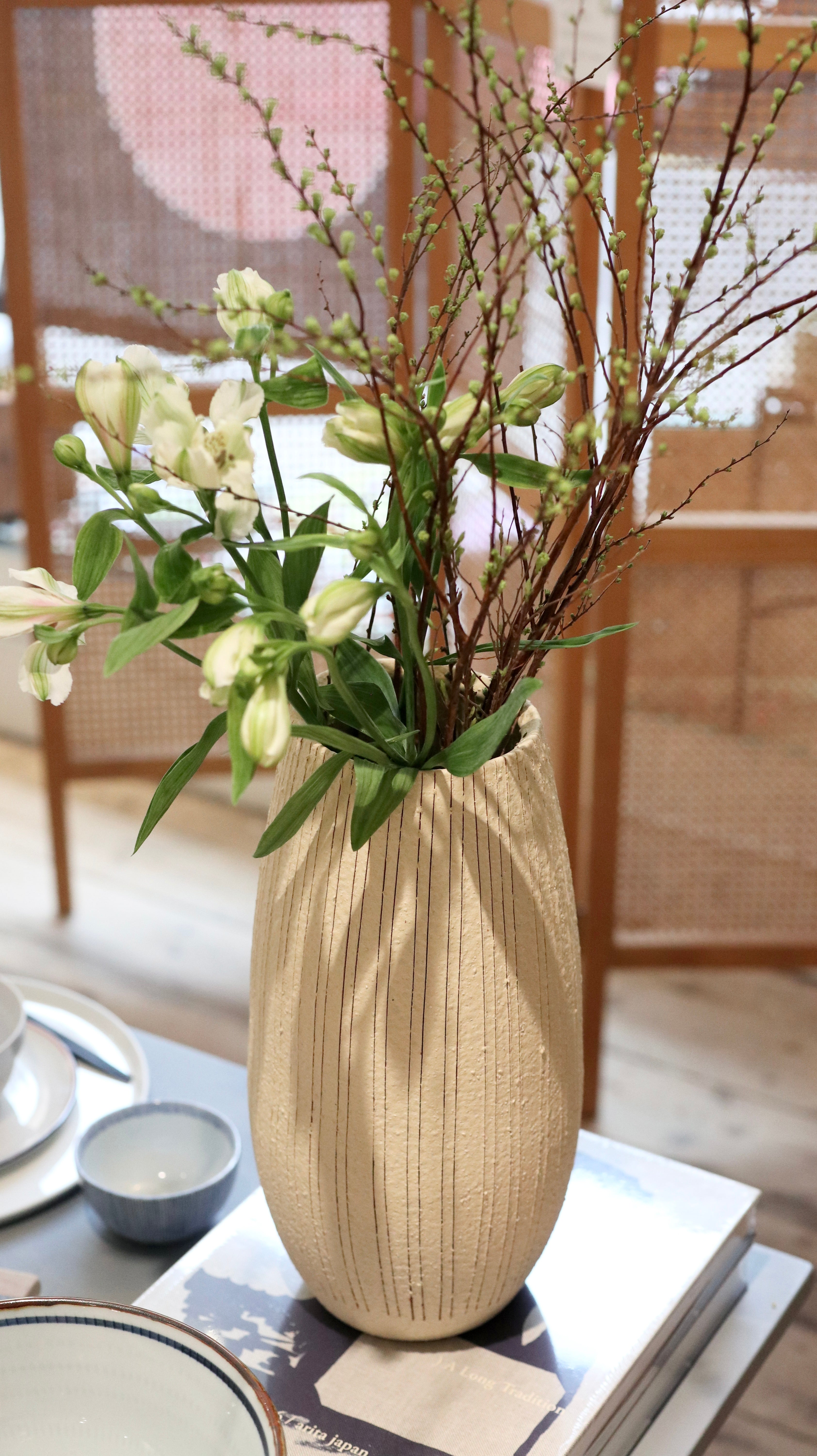Vase - Stor beige med striber