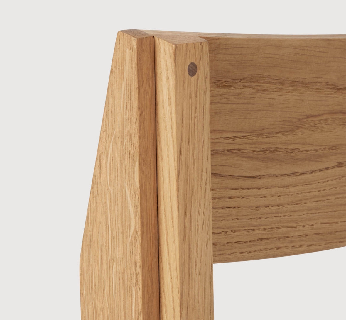 Kristina Dam: Outline chair