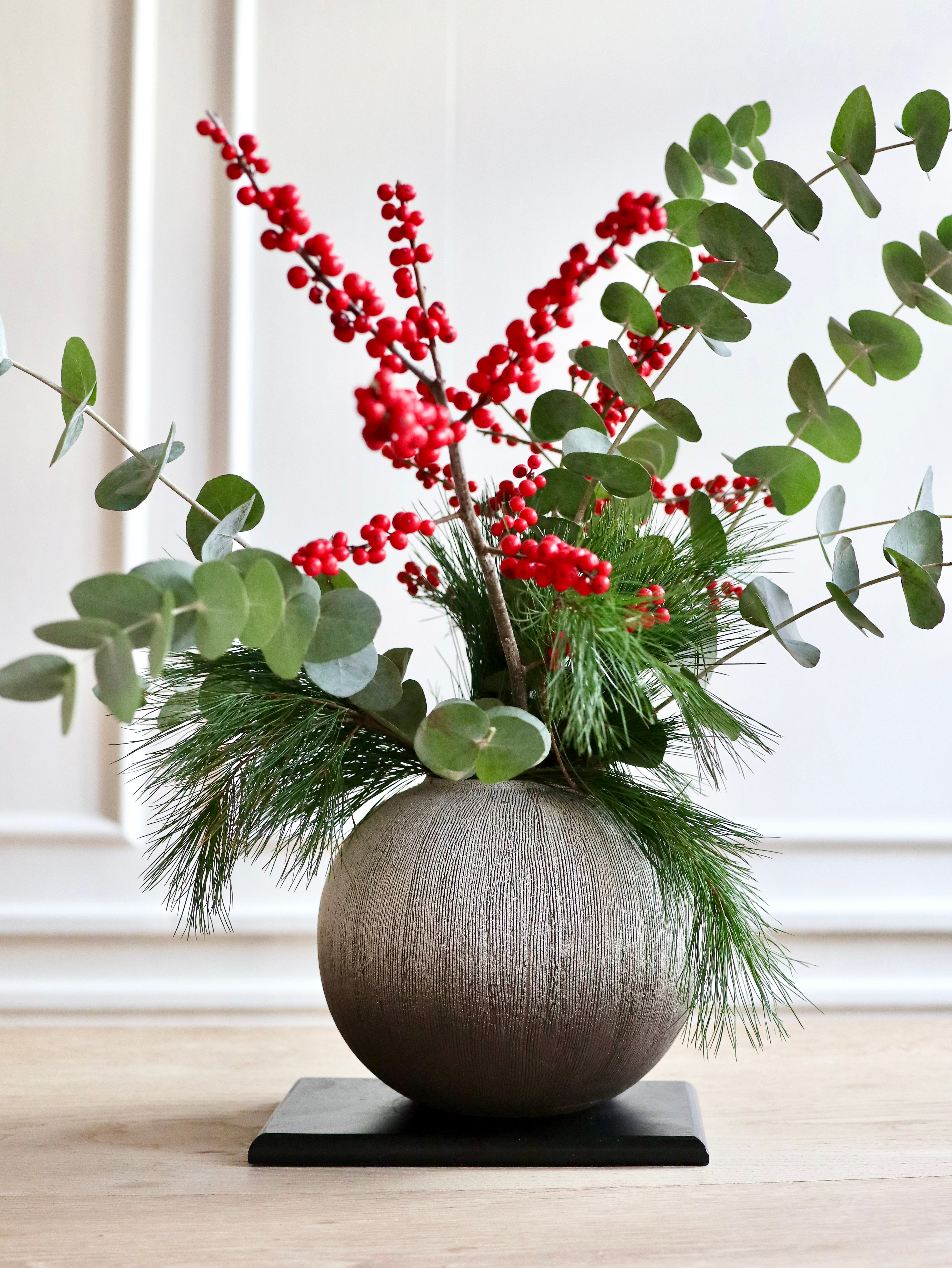 Vase - Large round rustic in black and grey