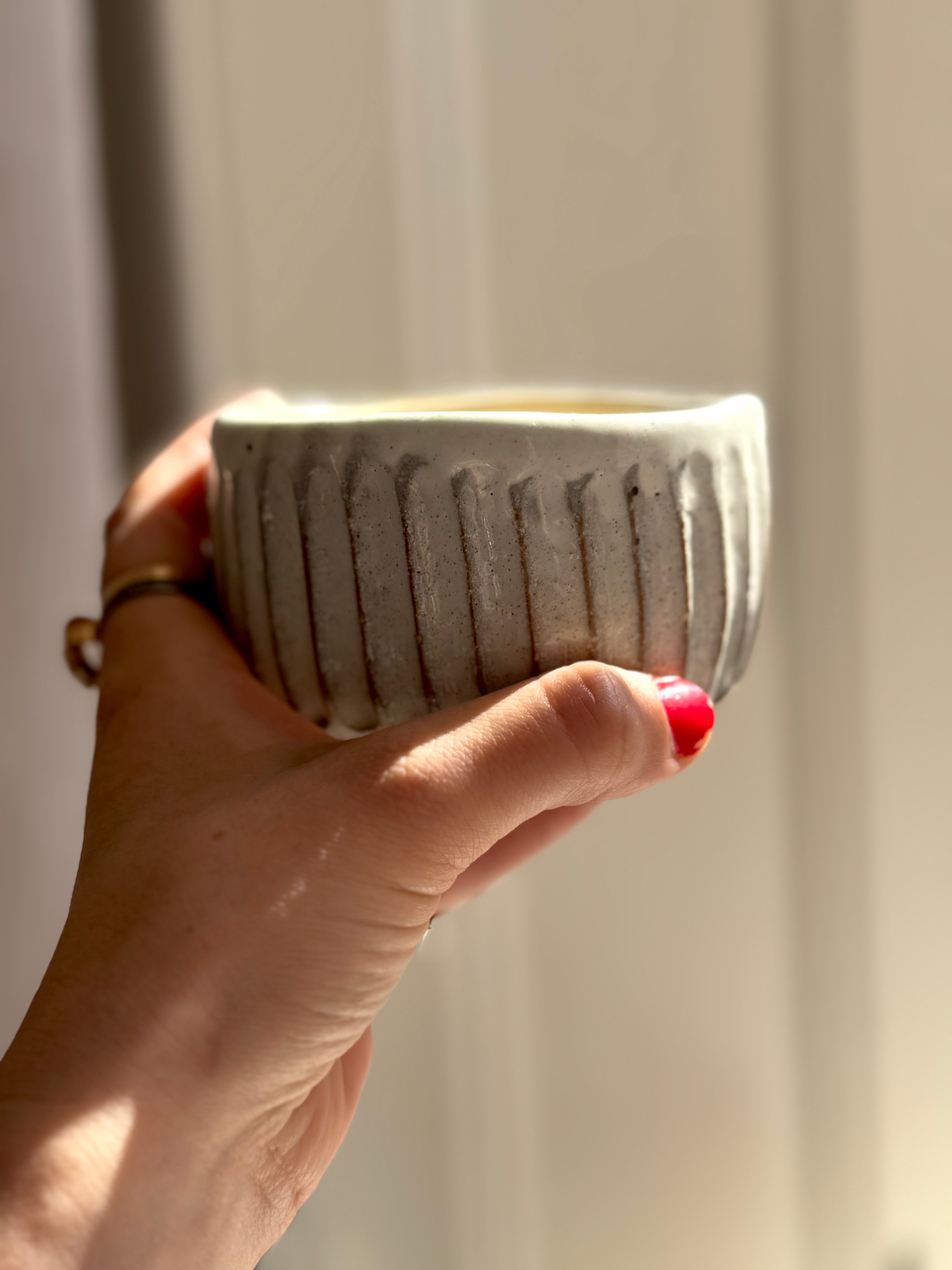 Matcha cup - Small white with stripes