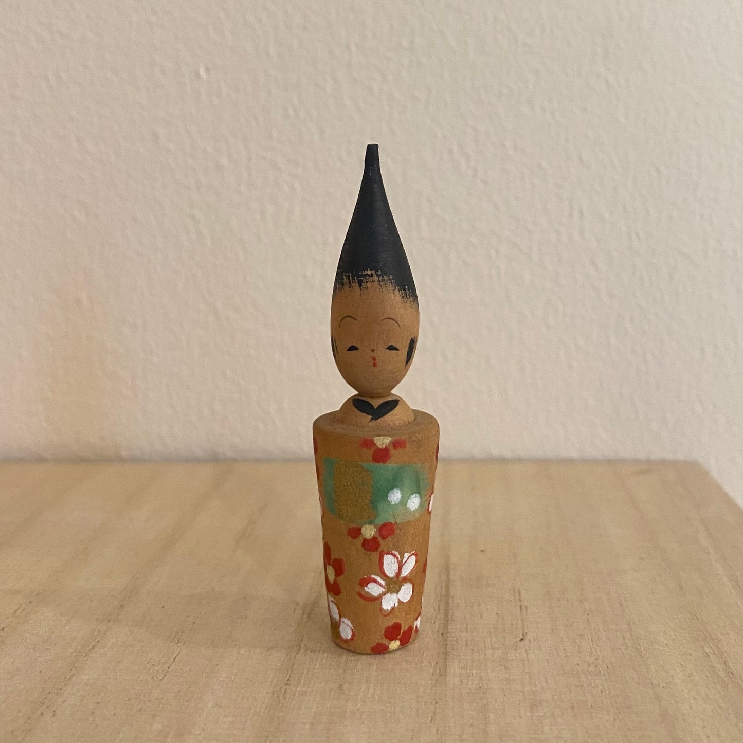 Små unika træfigurer