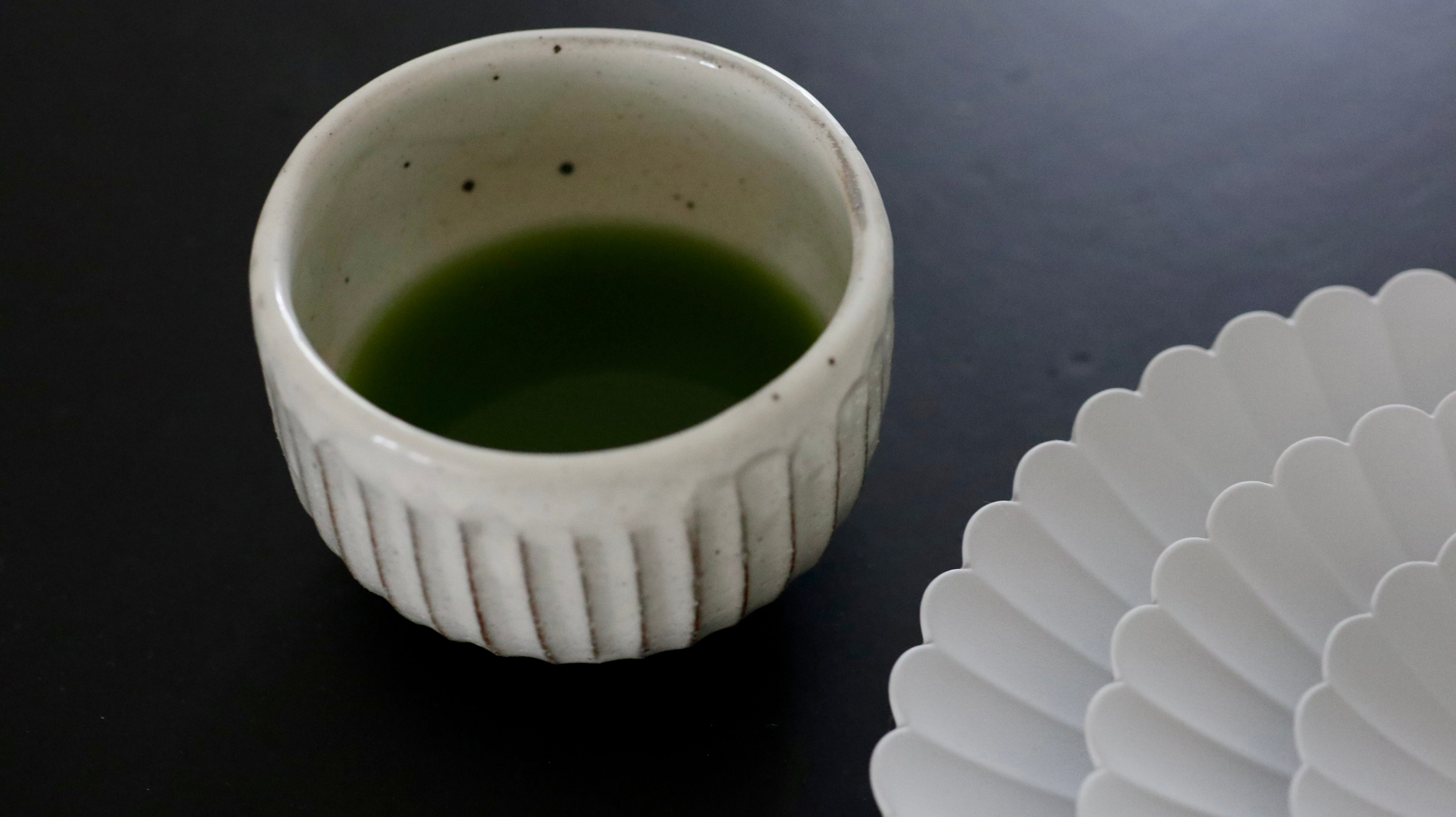 Matcha cup - Small white with stripes