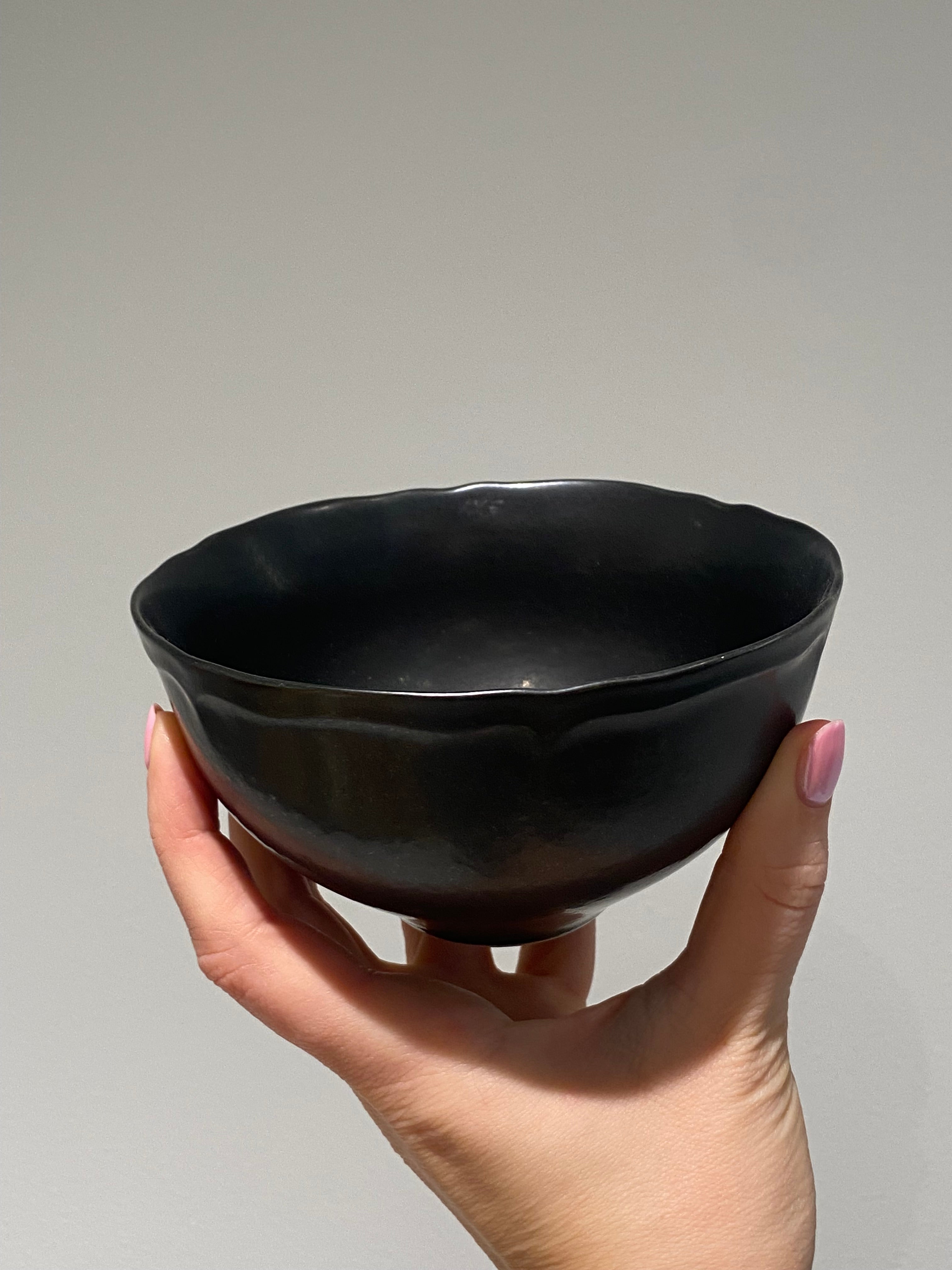 Bowl with black glaze