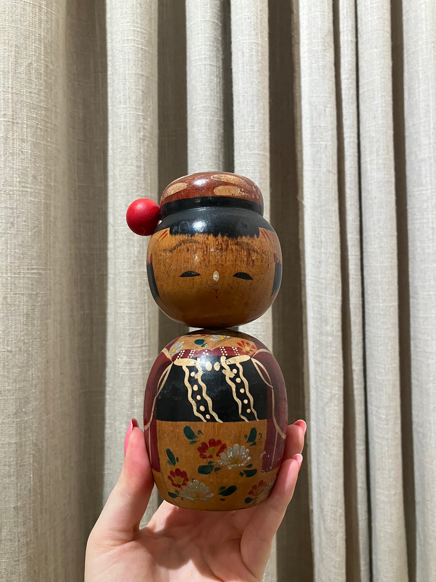 Kokeshi nr. 629