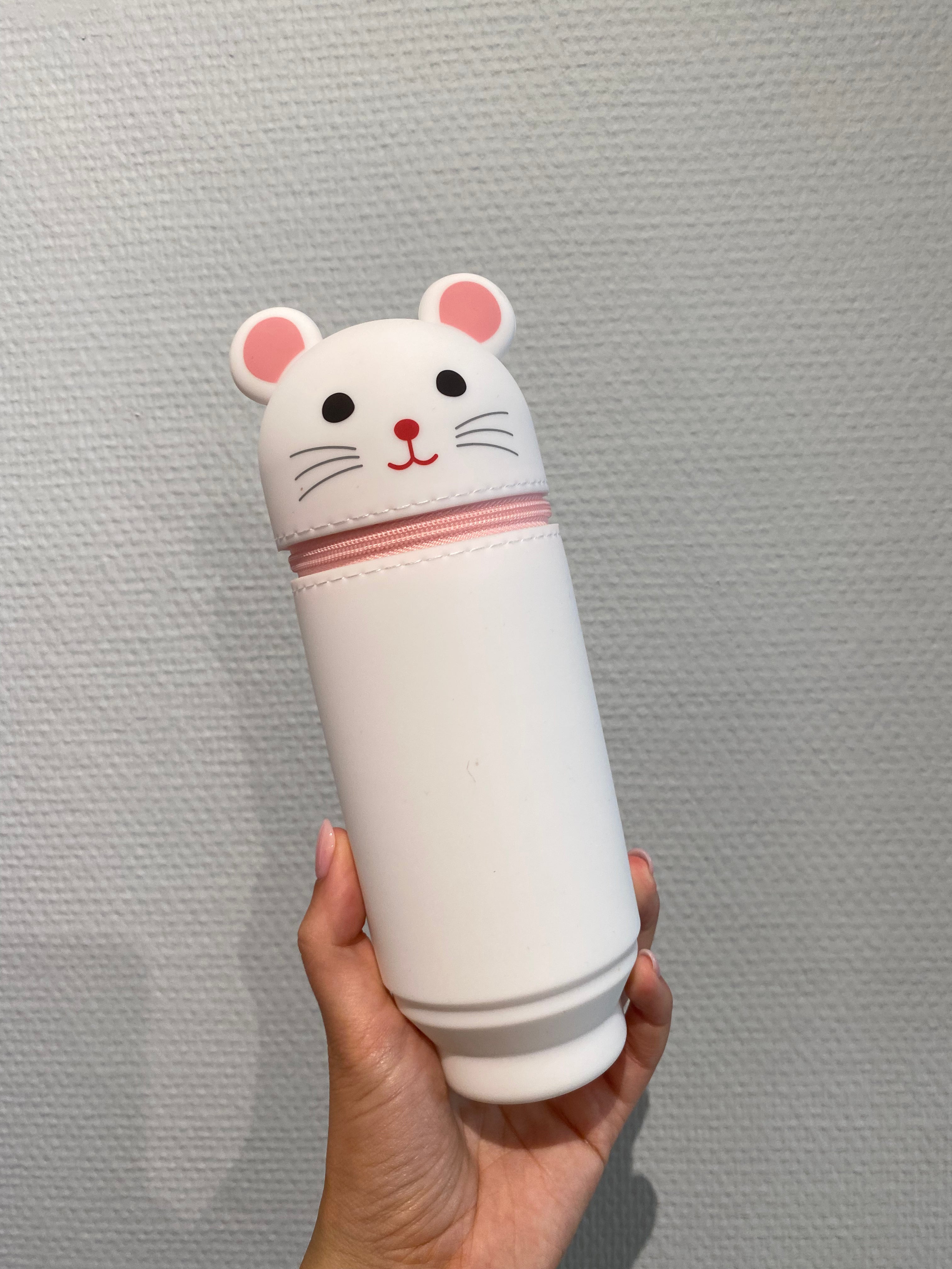 Pen houses with different animals