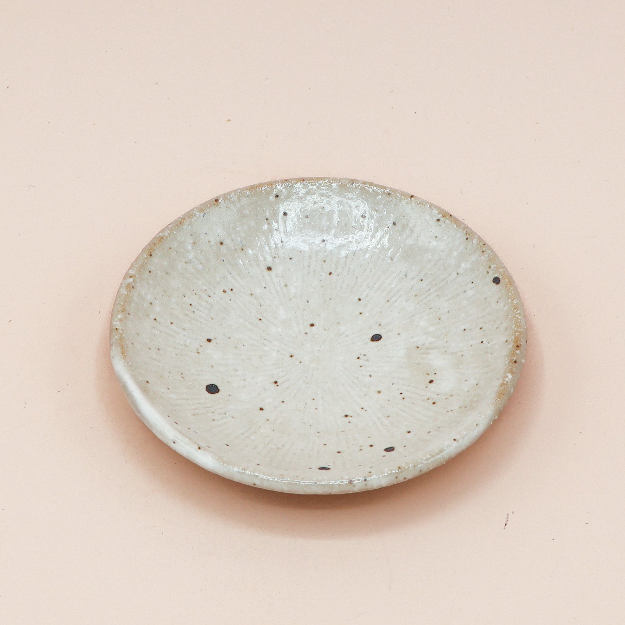 Kōyō sojaskål med brune nister