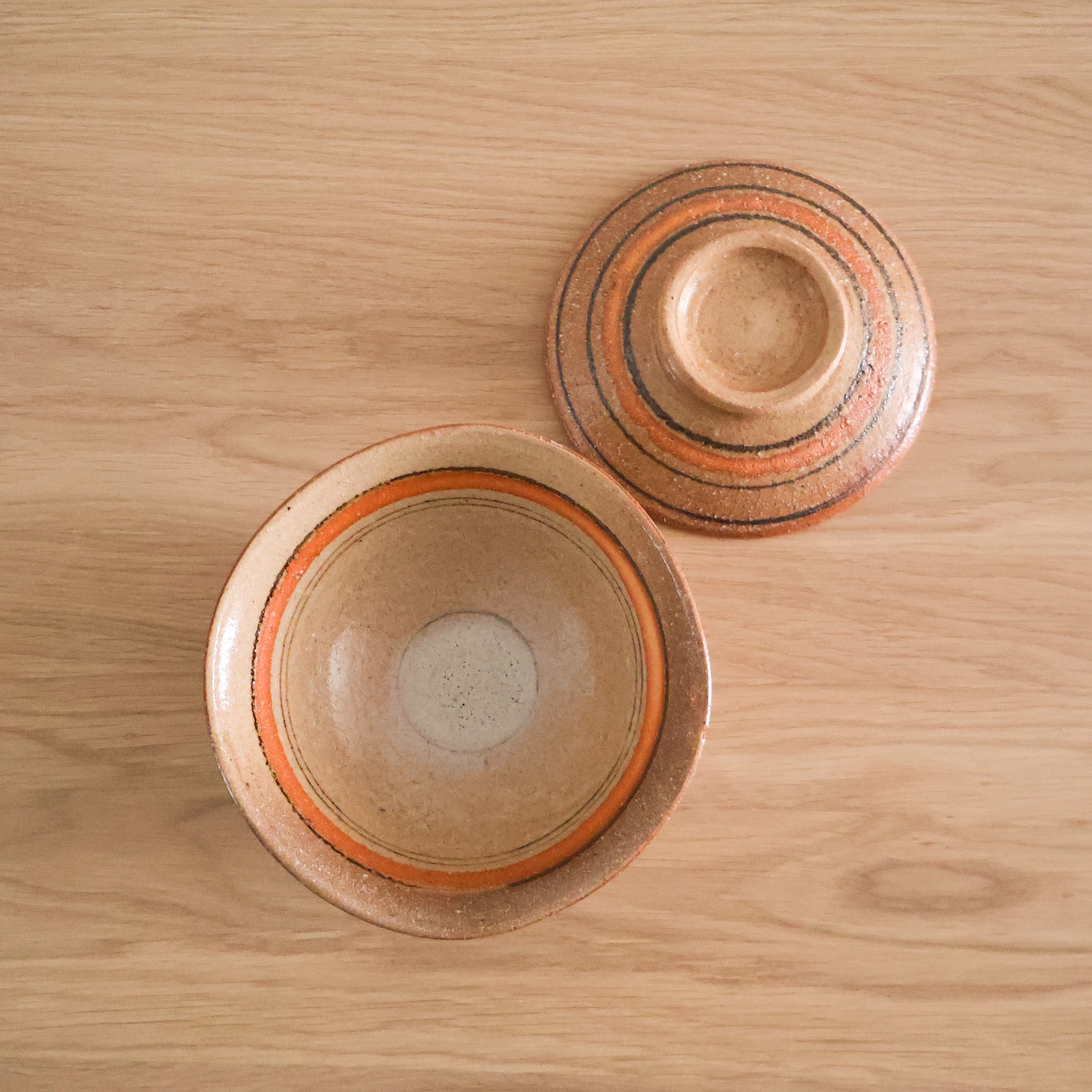 Lågkrukke - Rustik med orange og brune ringe