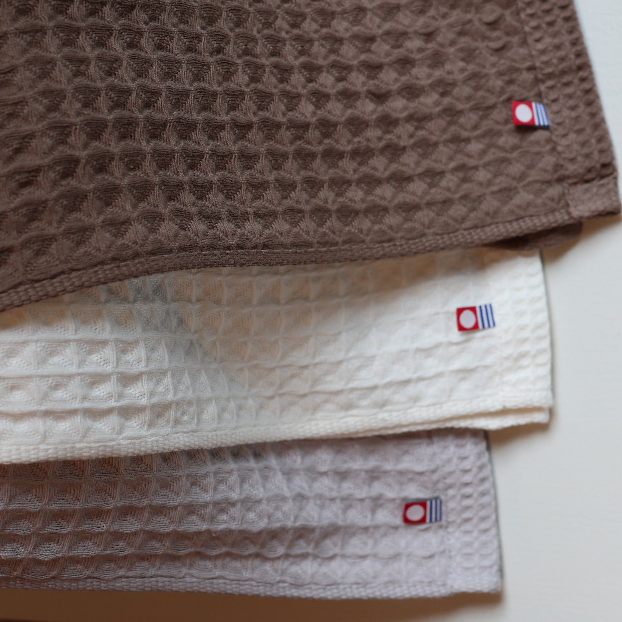 Onaru waffle weave towels - large