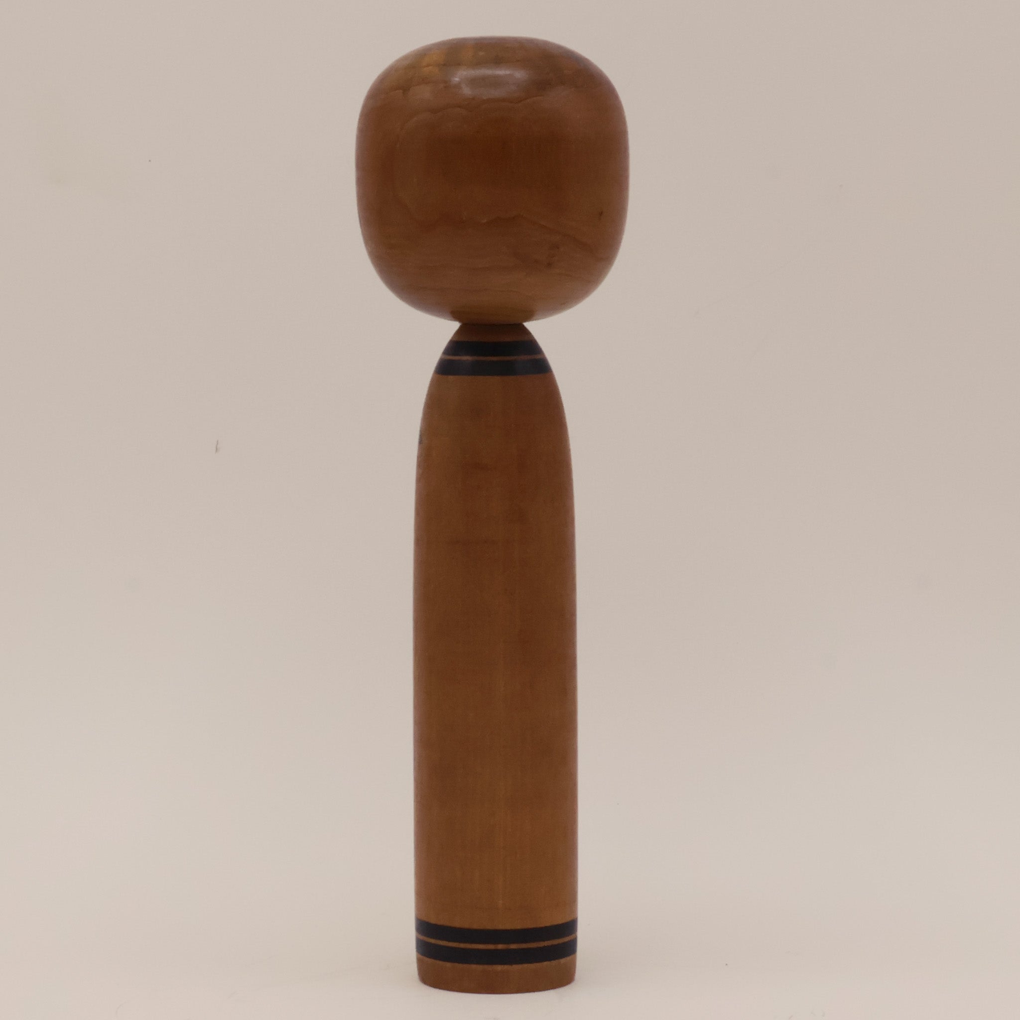 Kokeshi nr. 903