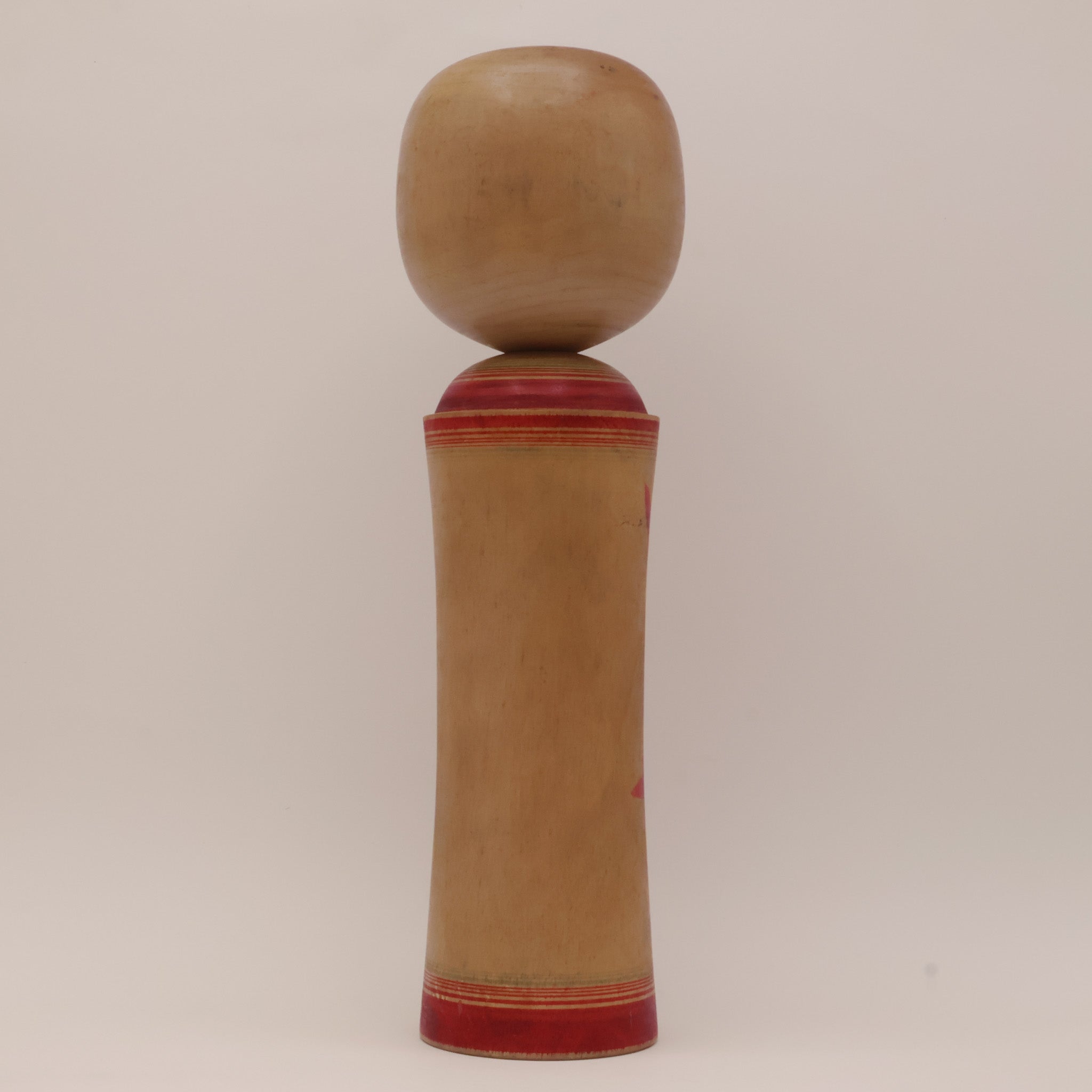 Kokeshi nr. 910