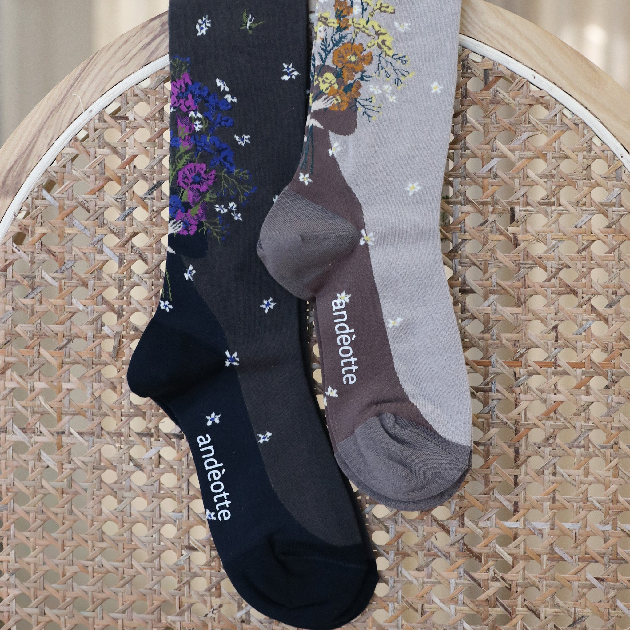 andé knæstrømper - med blomster og dame (flere varianter)