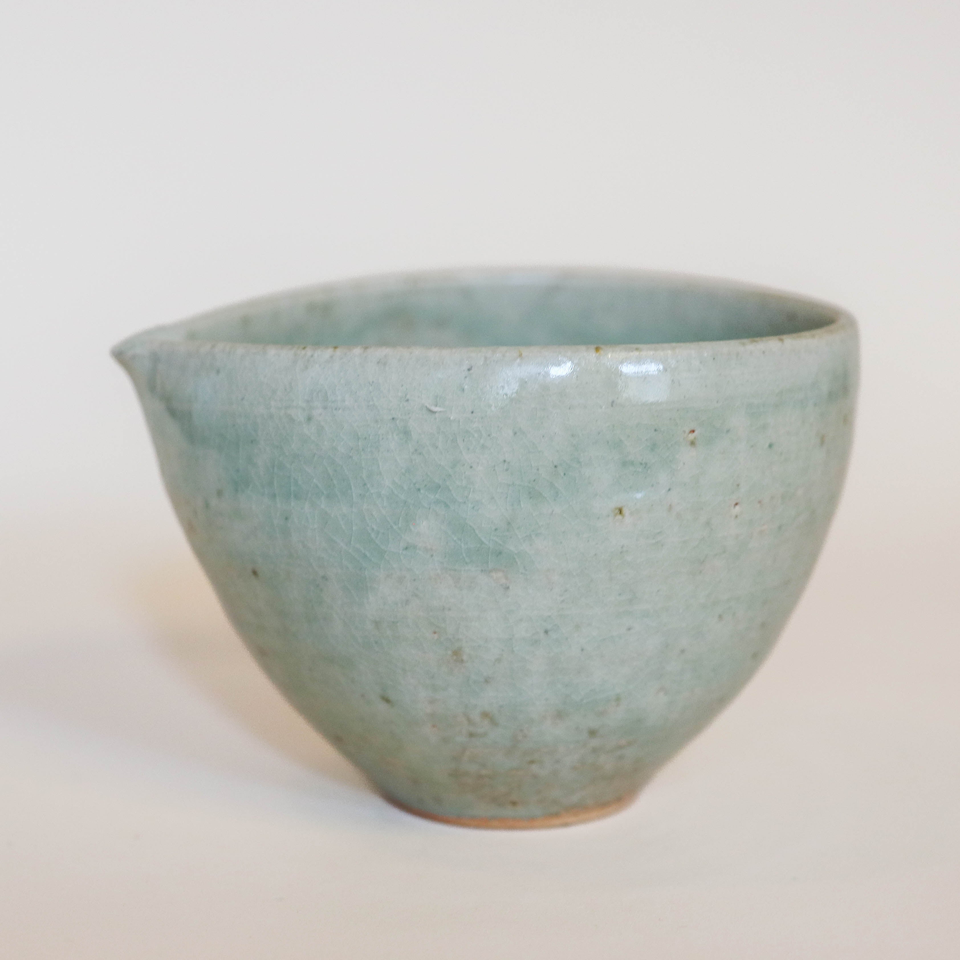 Lille lysegrøn kande