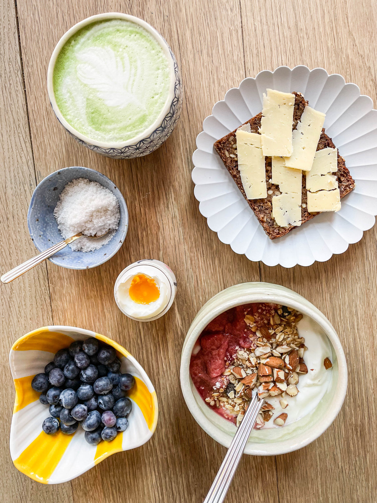 (Reseller? enter in system)Matcha bowl - Pink crackling