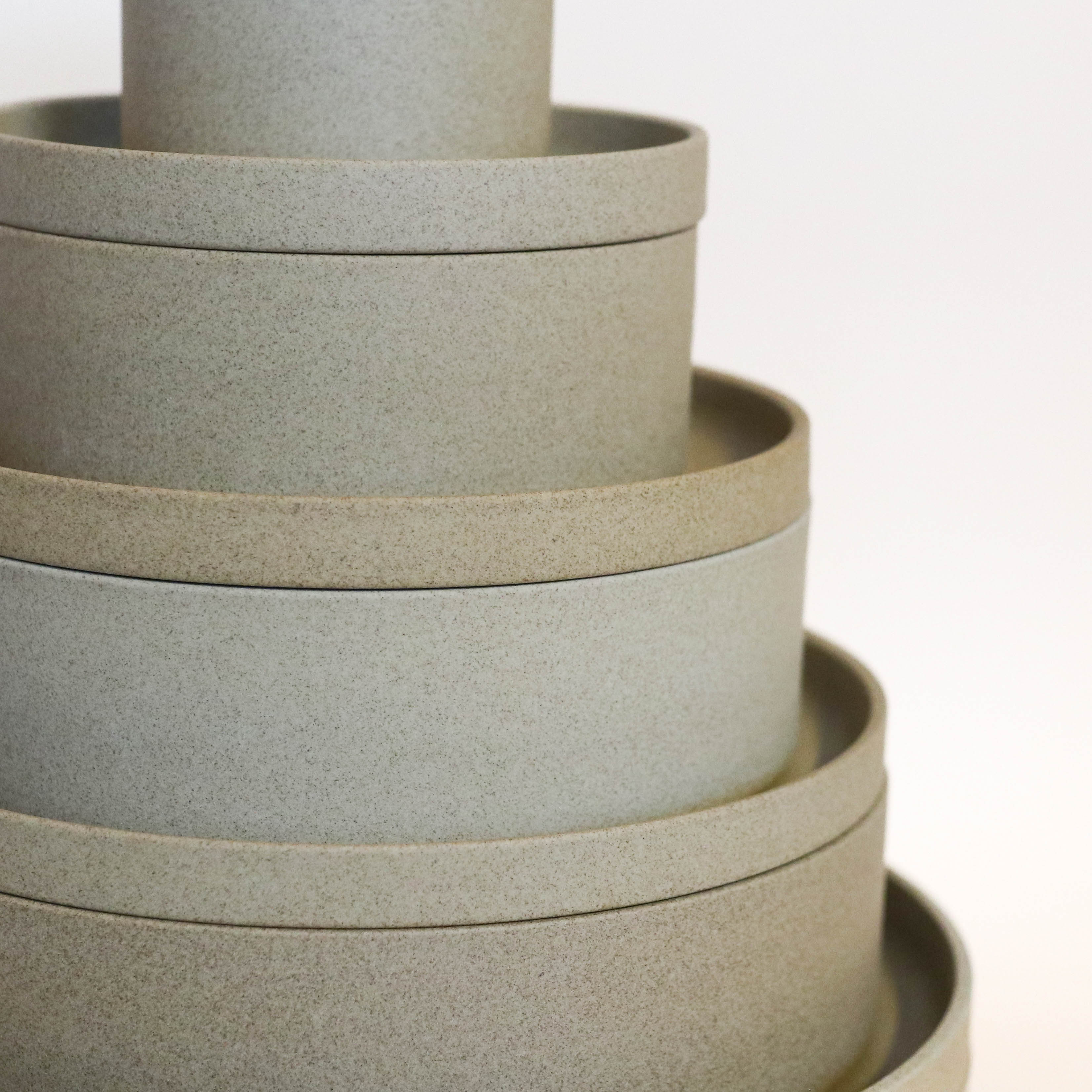 Hasami Porcelain - Bowls // Natural brown
