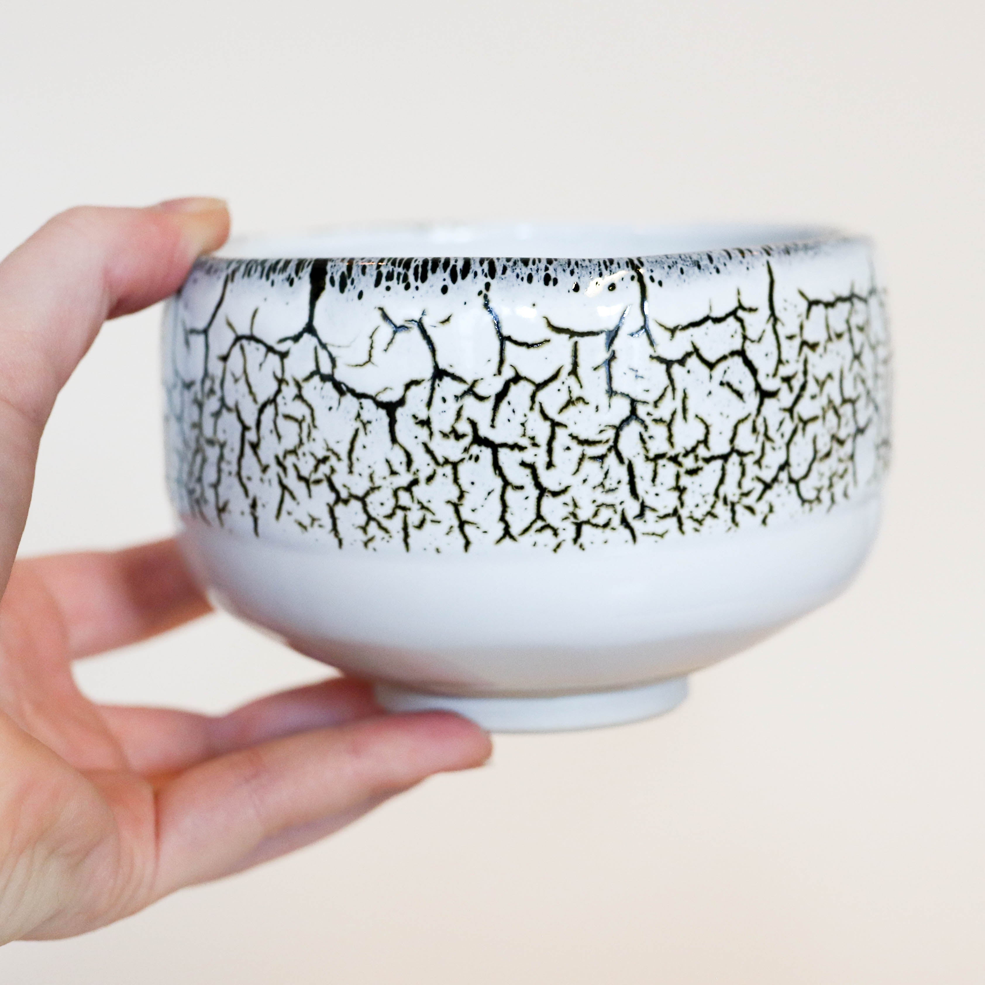 Matcha cup - White with black crackle