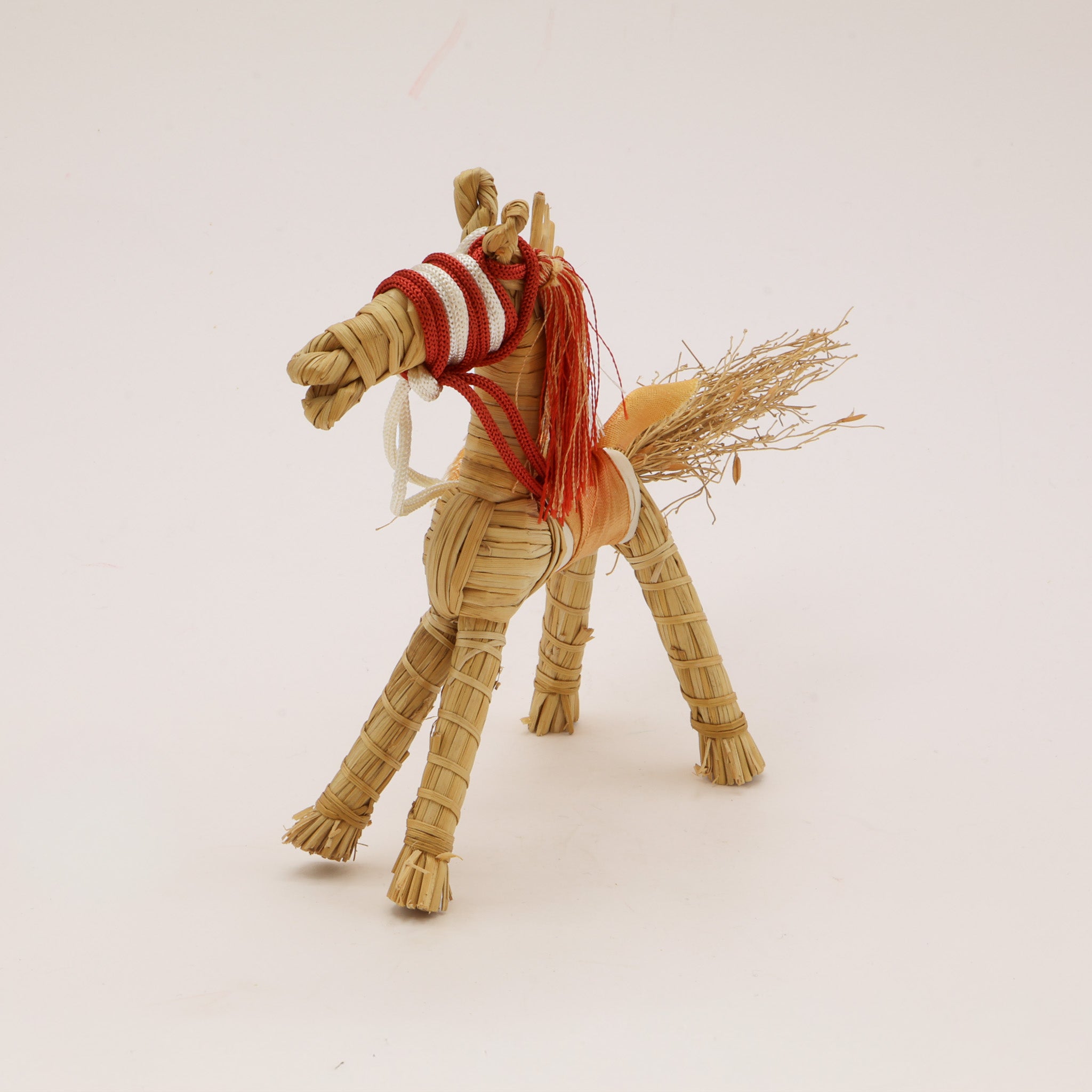 Unique straw horse - large