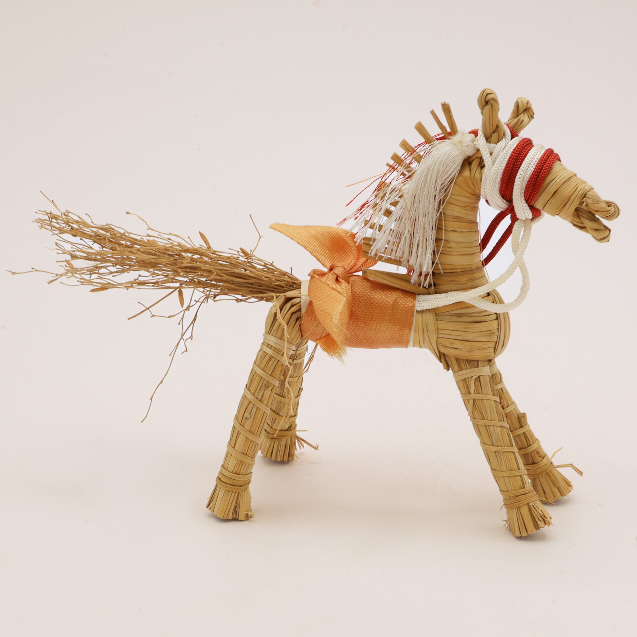 Unique straw horse - large
