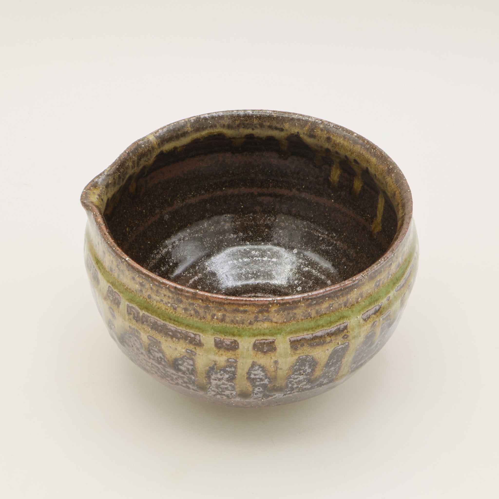 (Price) Katakuchi matcha bowl - Running green glaze with pouring spout