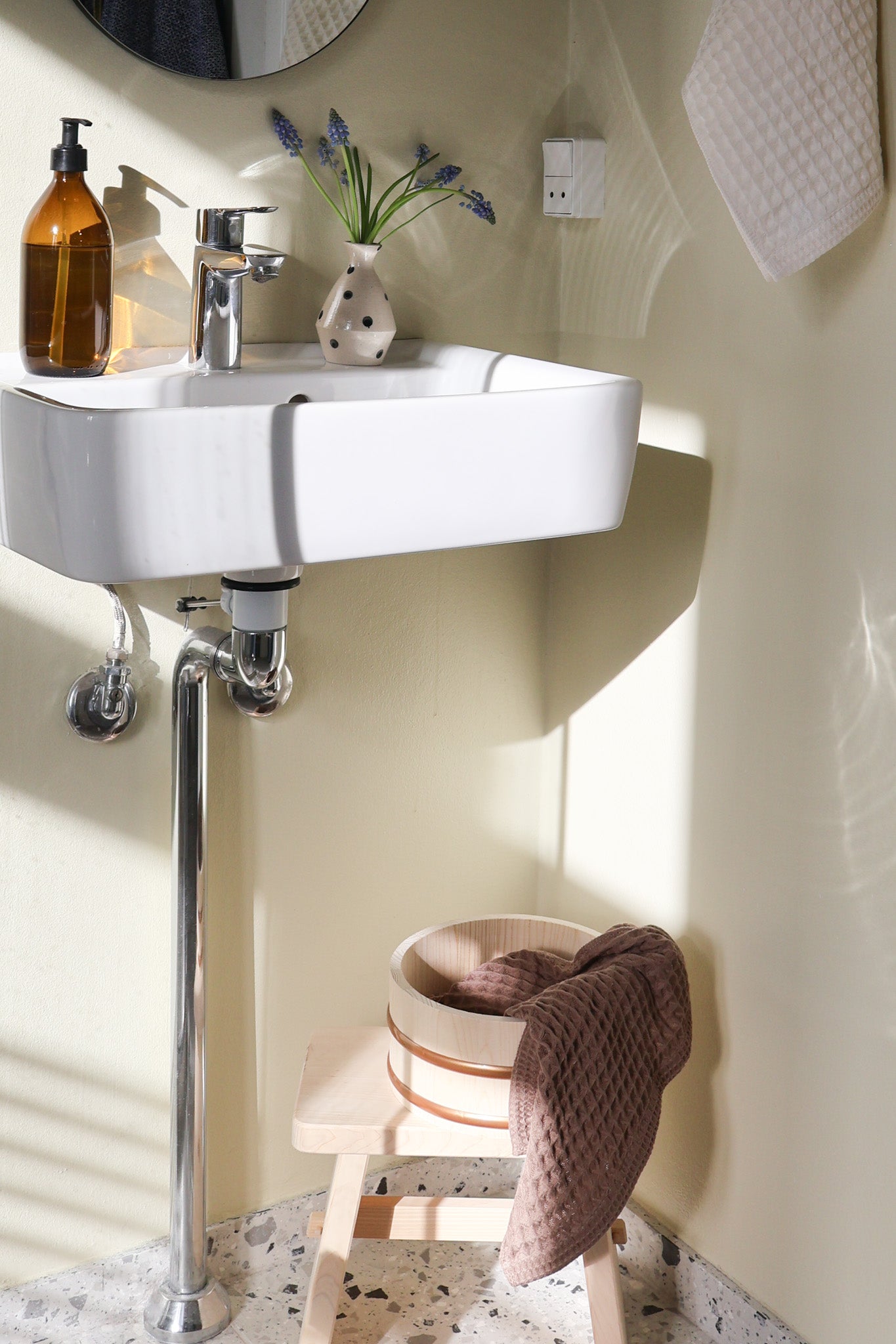 Små japanske taburetter / badestol i hinokitræ