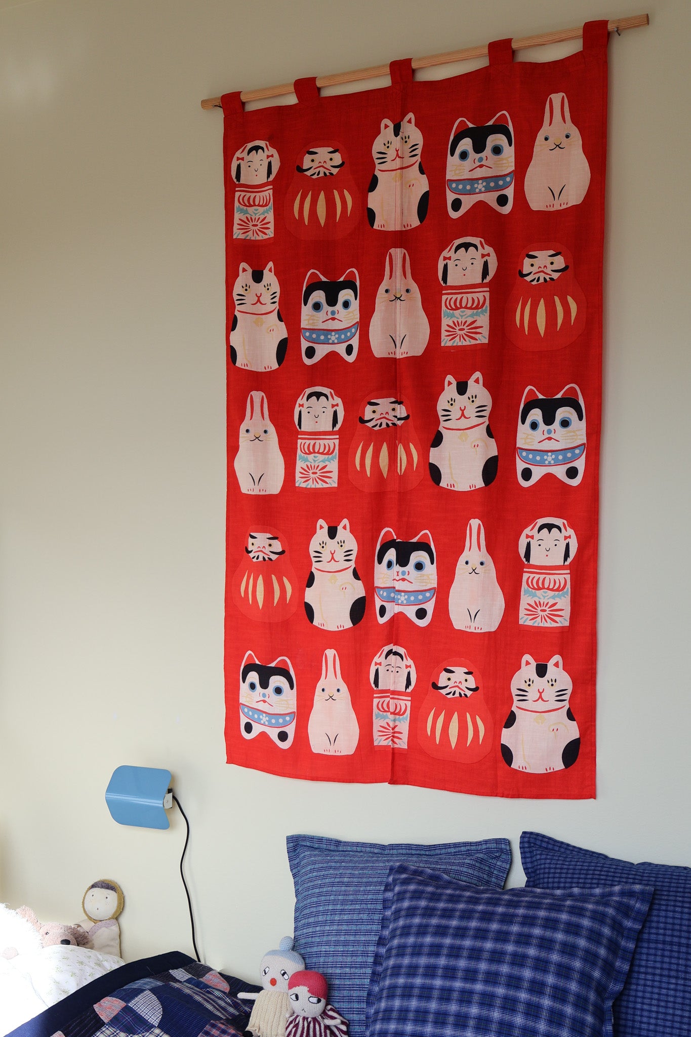 Vægtæppe med japanske figurer - rød