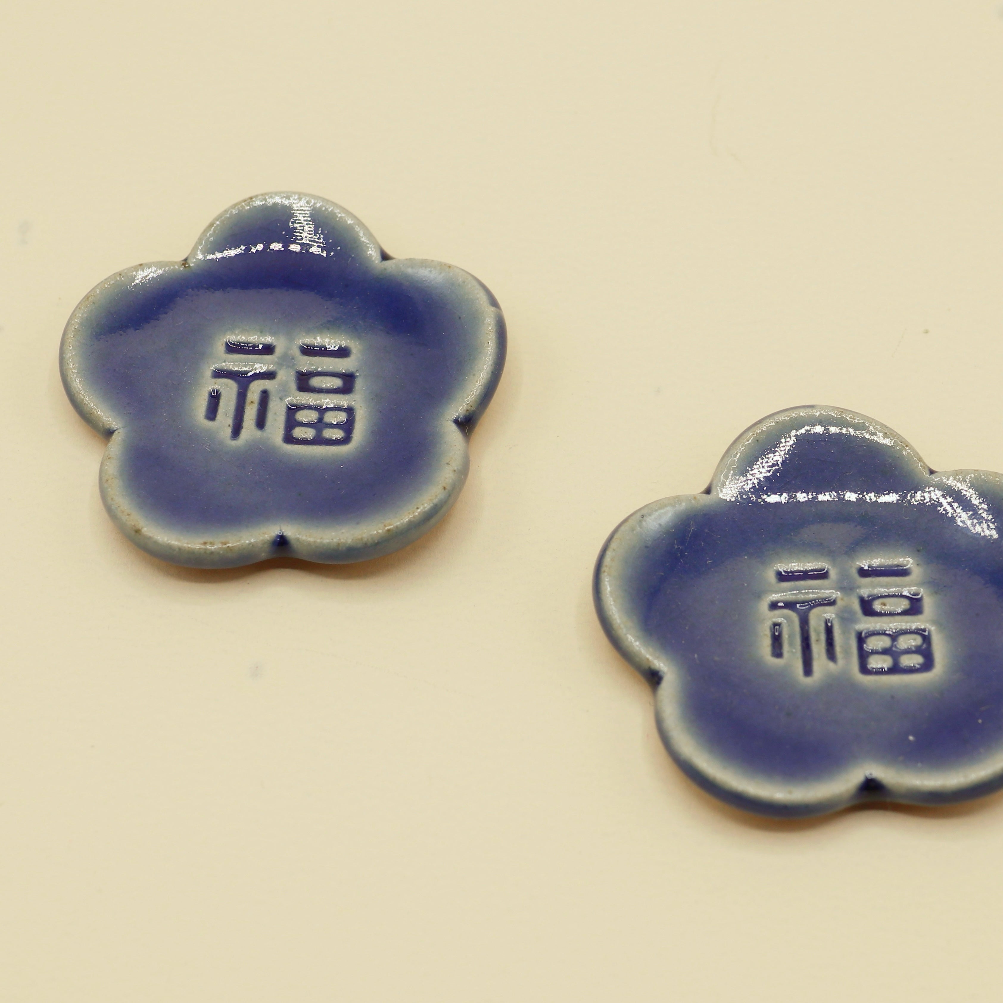 Chopstick holder - Blue flower with sign