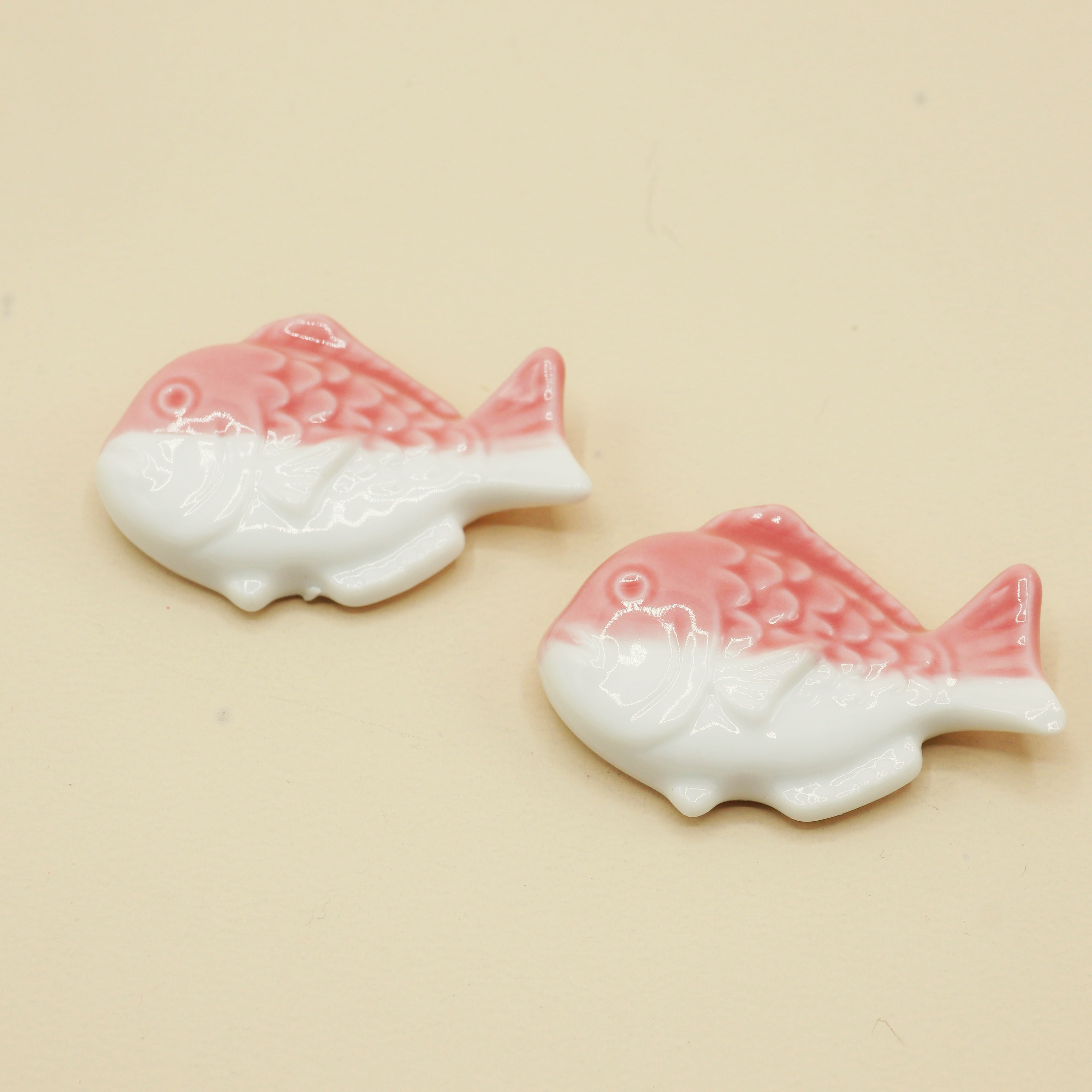 Chopstick holder - Pink and white fish