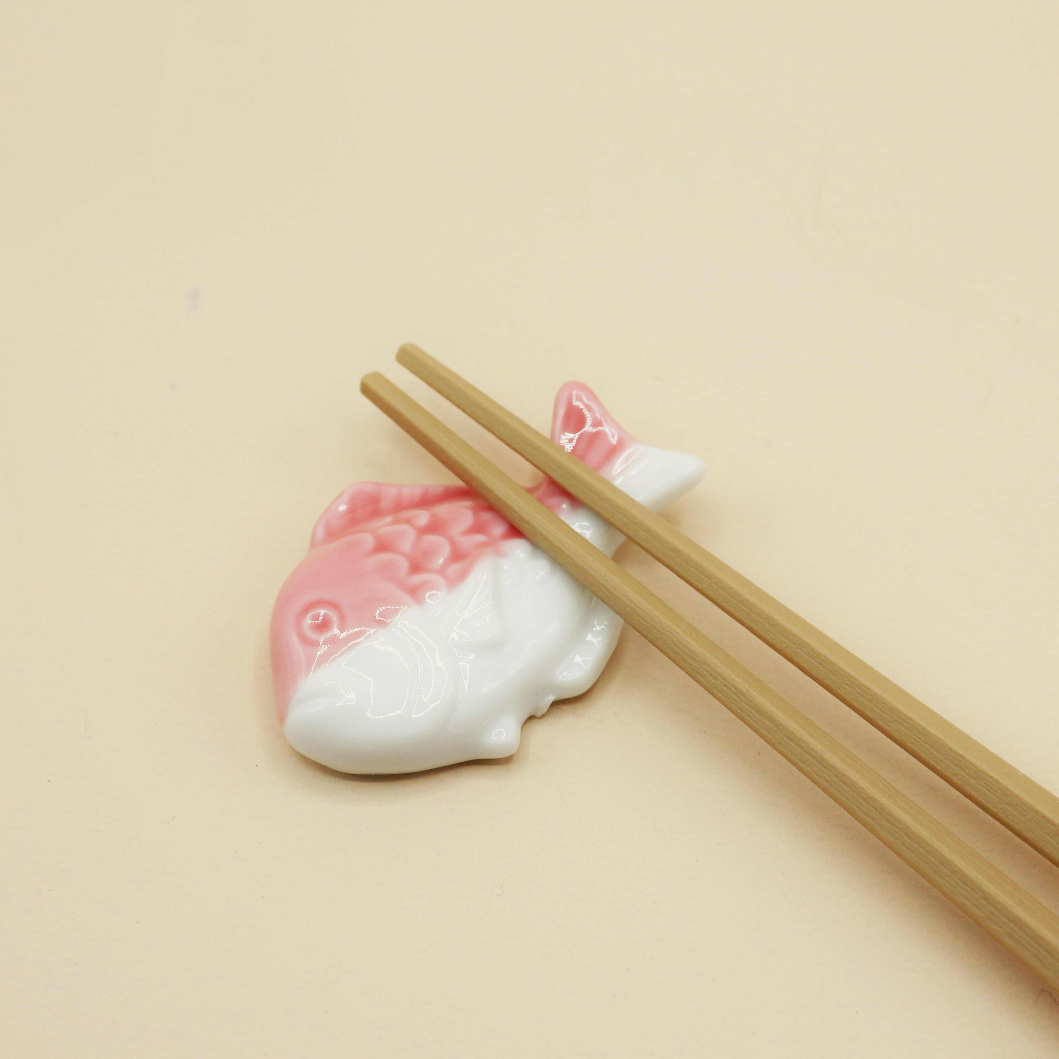 Chopstick holder - Pink and white fish